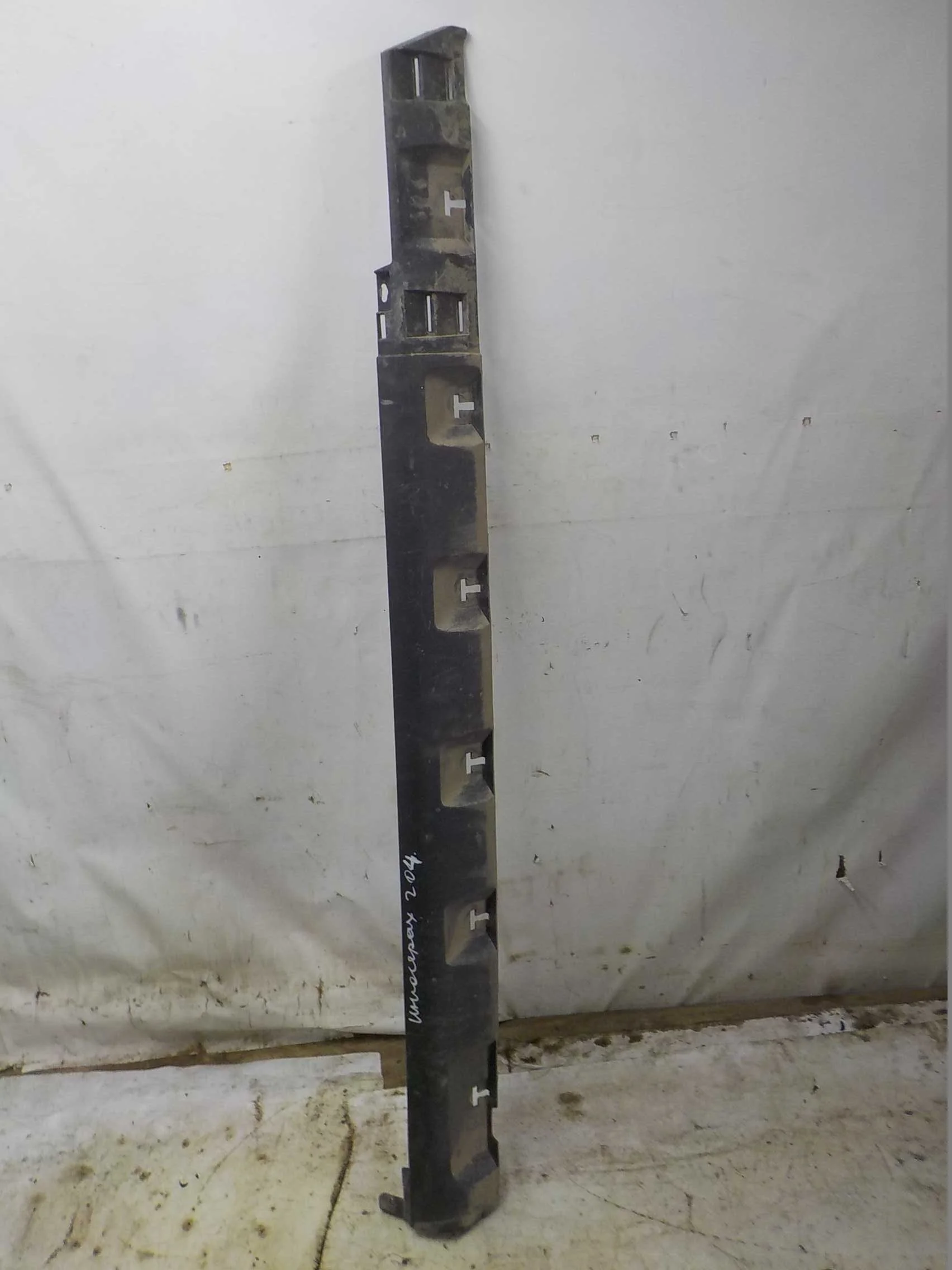 Накладка на порог Renault Sandero II (2013—2018)  Лево