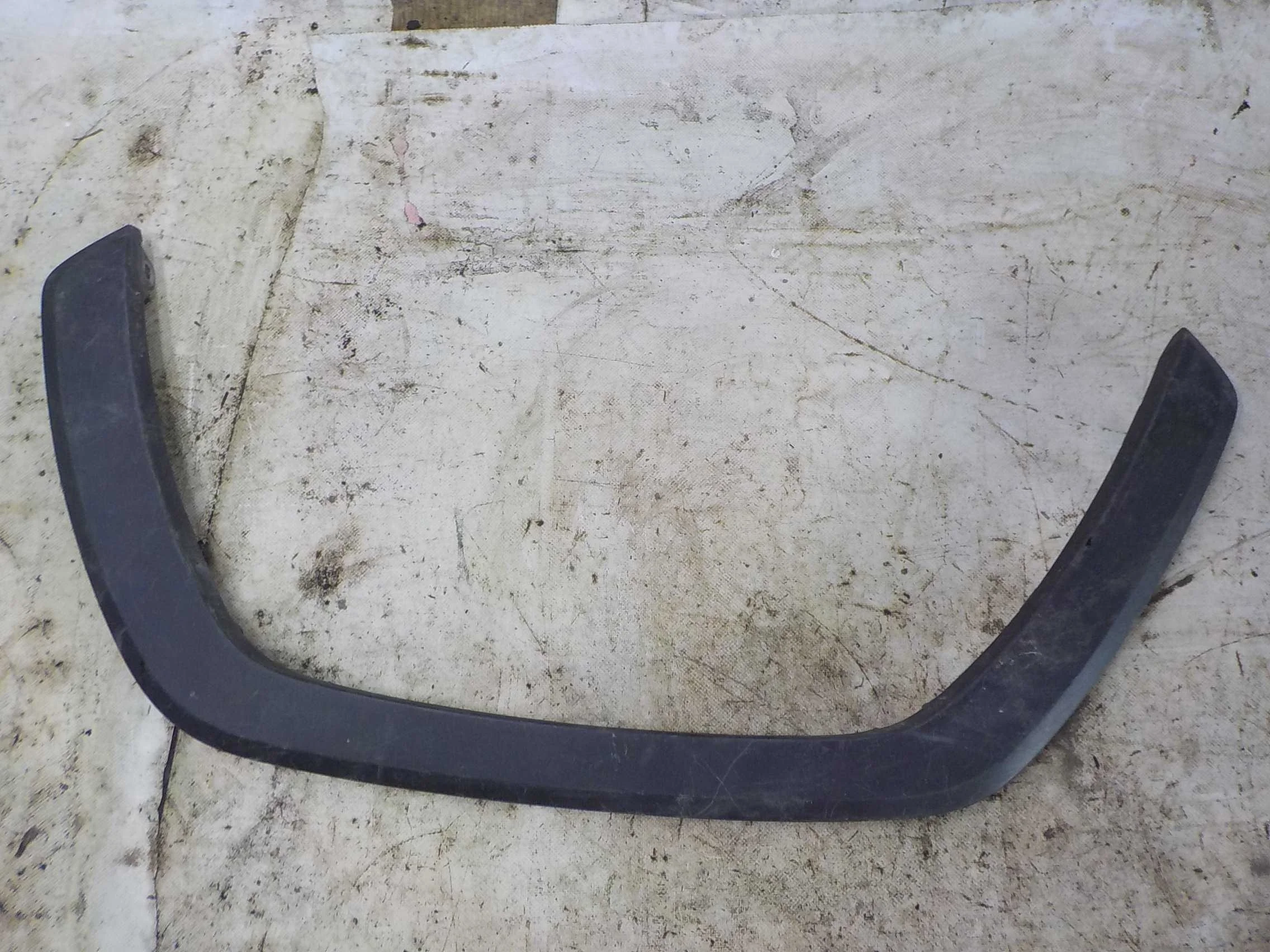 Накладка на крыло Toyota RAV4 V (2018—2025) Перед Лево