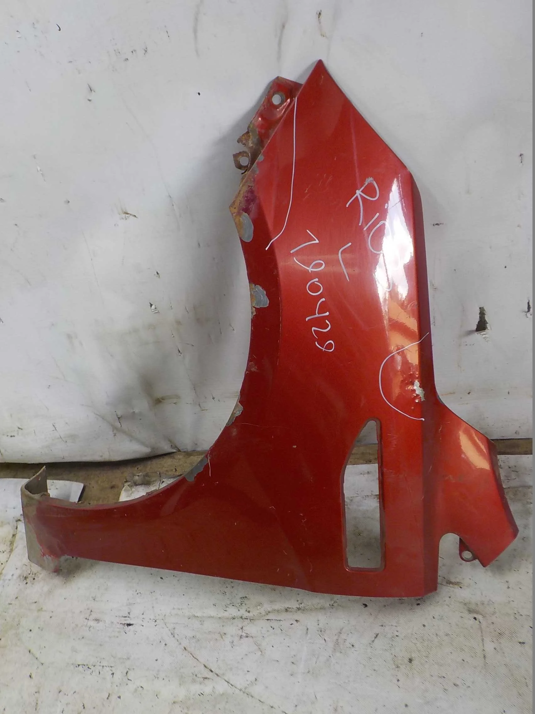 Крыло Kia Rio III (2011—2015) Перед Лево