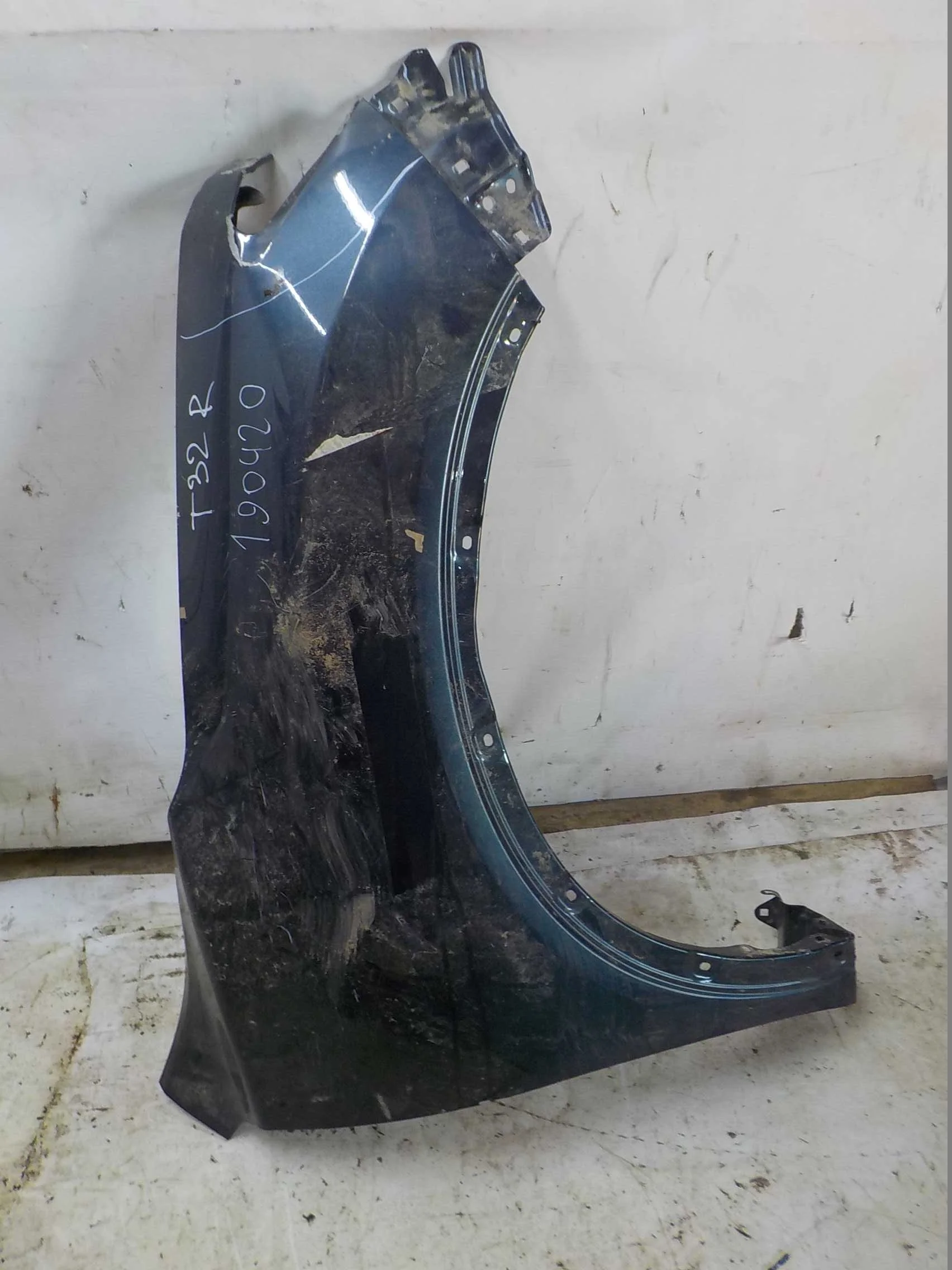 Крыло Nissan X-Trail III рестайлинг (2017—2025) Перед Право