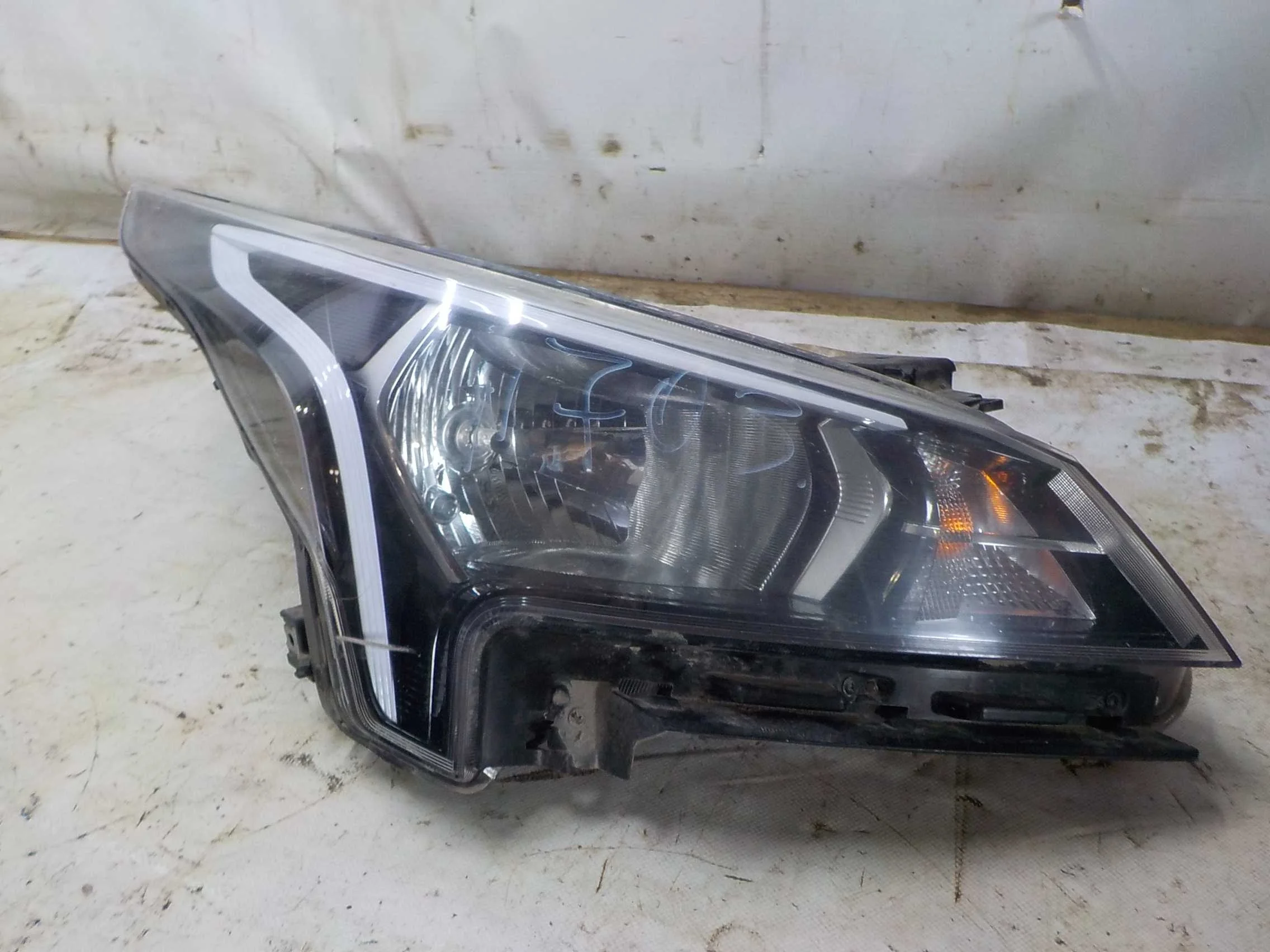 Фара Kia Rio IV (2017—2020)  Право