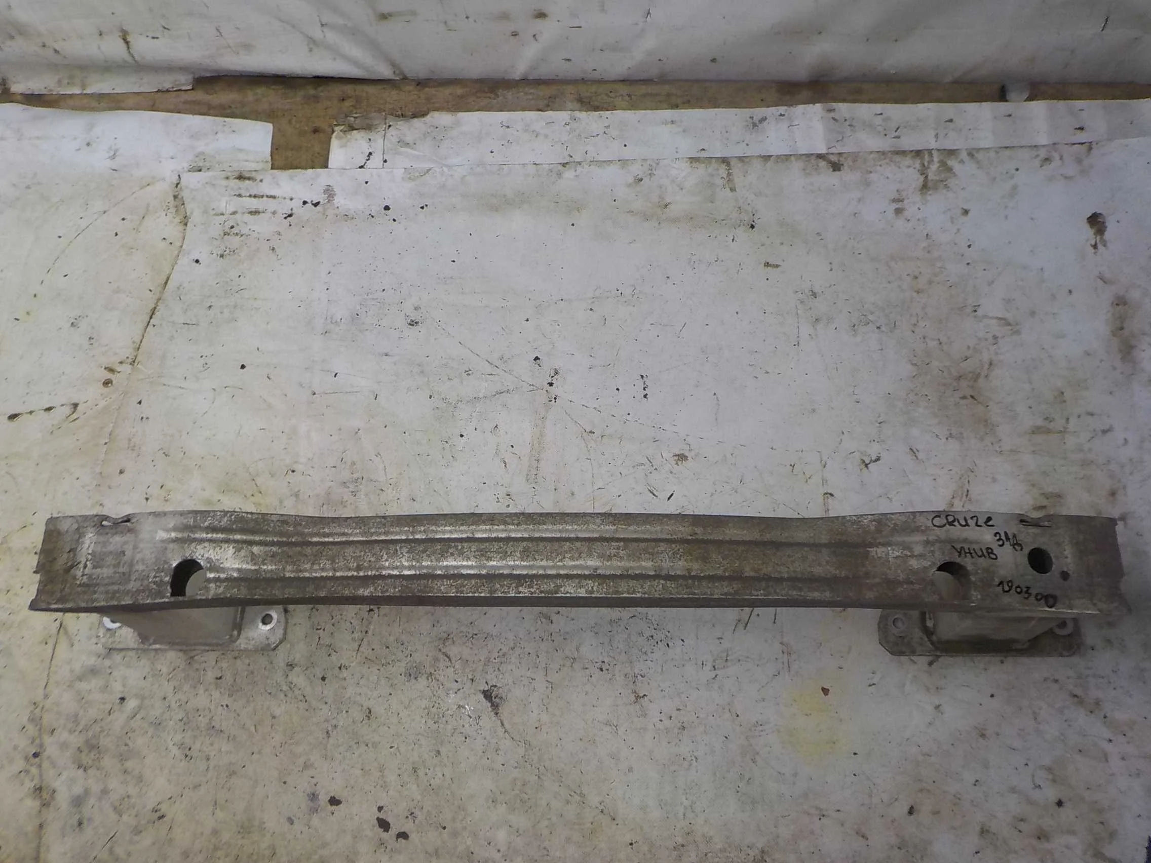 Усилитель бампера Chevrolet Cruze I (2009—2012) Зад