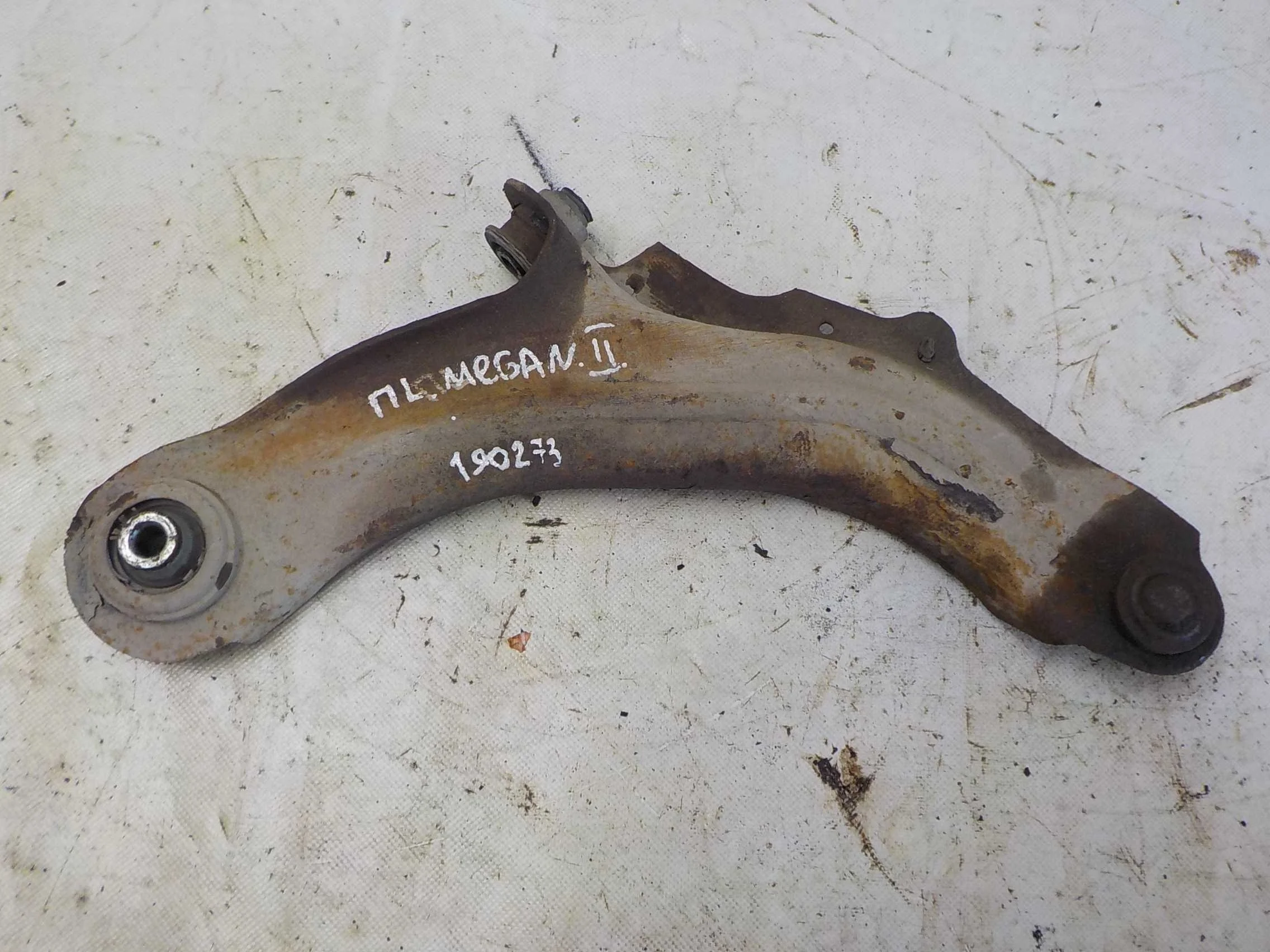 Рычаг Renault Megane II (2002—2006) Перед Лево