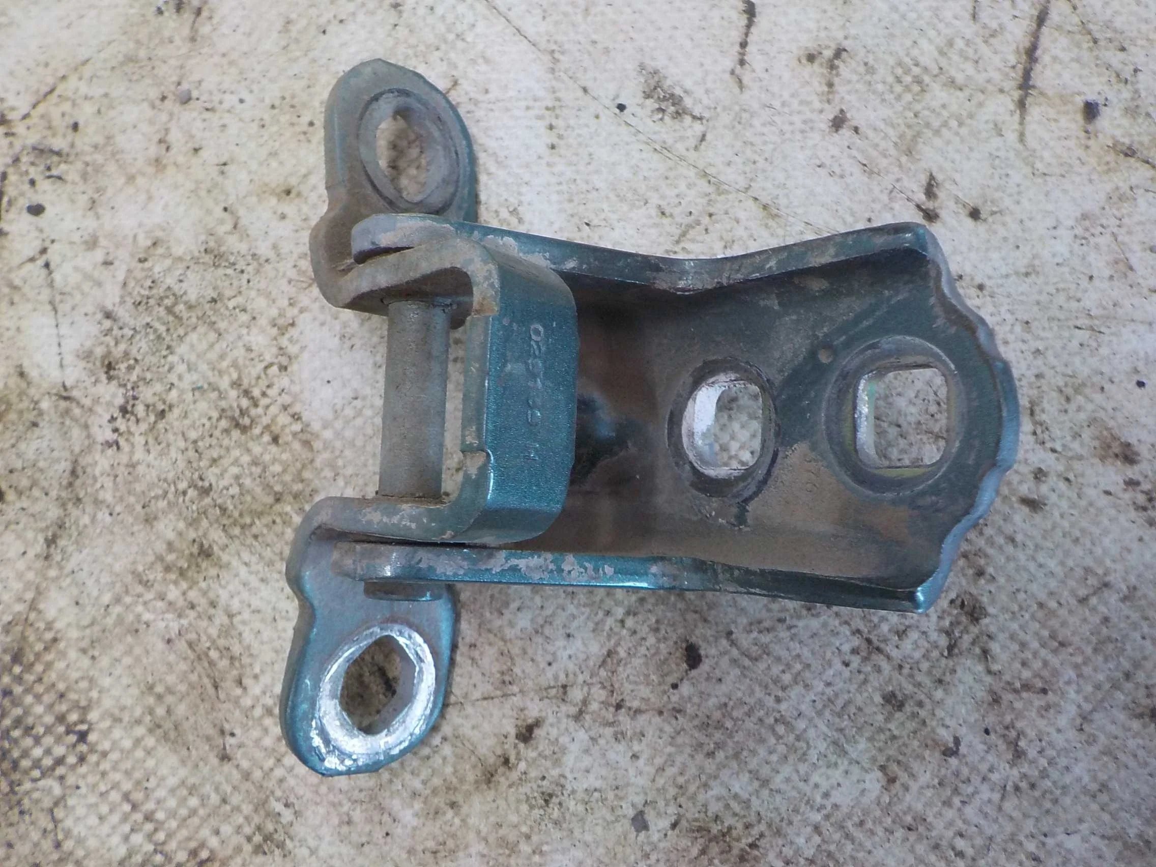 Петля двери Renault Megane II (2002—2006) Зад Право Верх