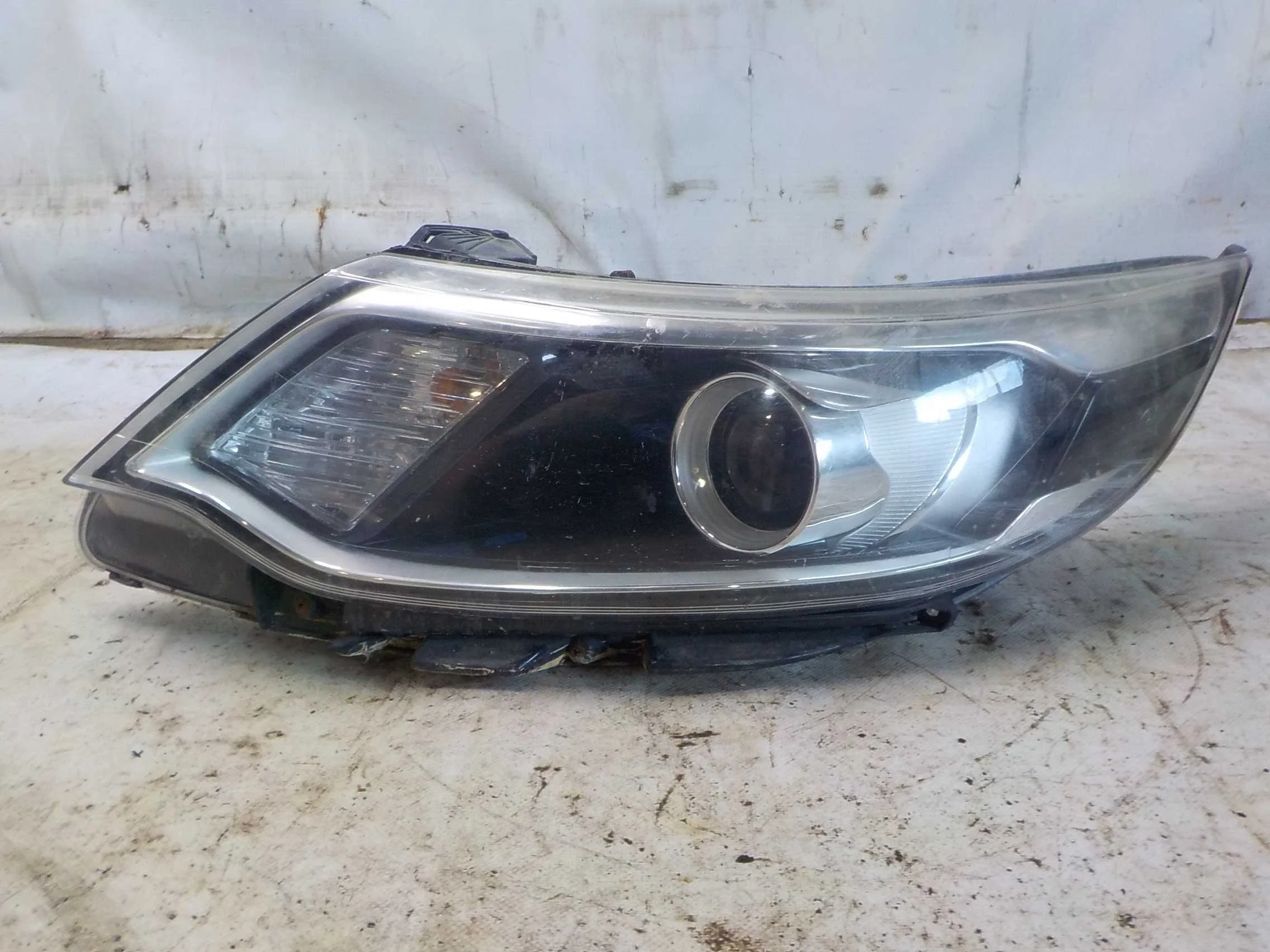 Фара Kia Rio III рестайлинг (2015—2017)  Лево