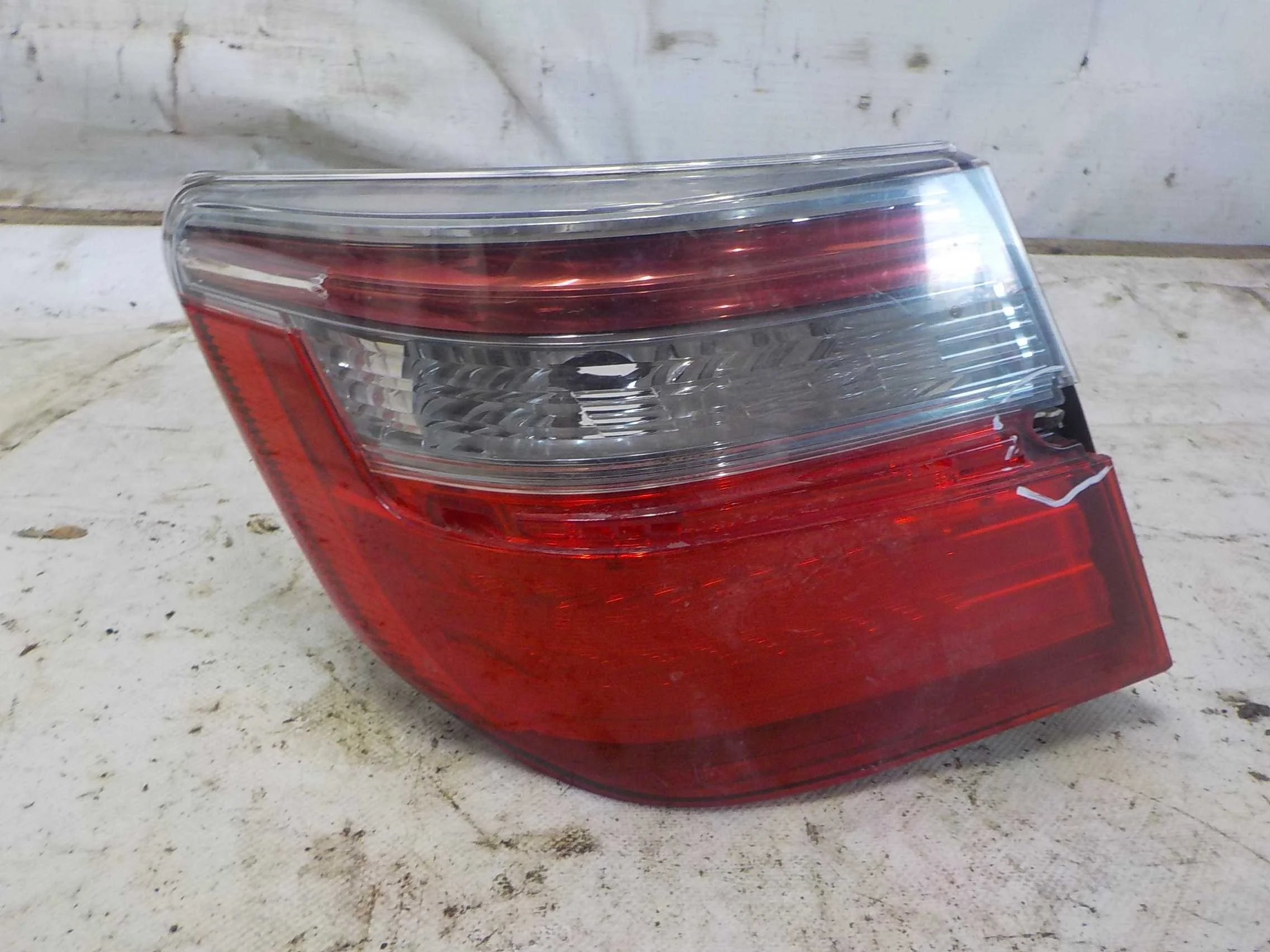 Фонарь Toyota Camry XV50 рестайлинг 2 (2017—2018)  Лево