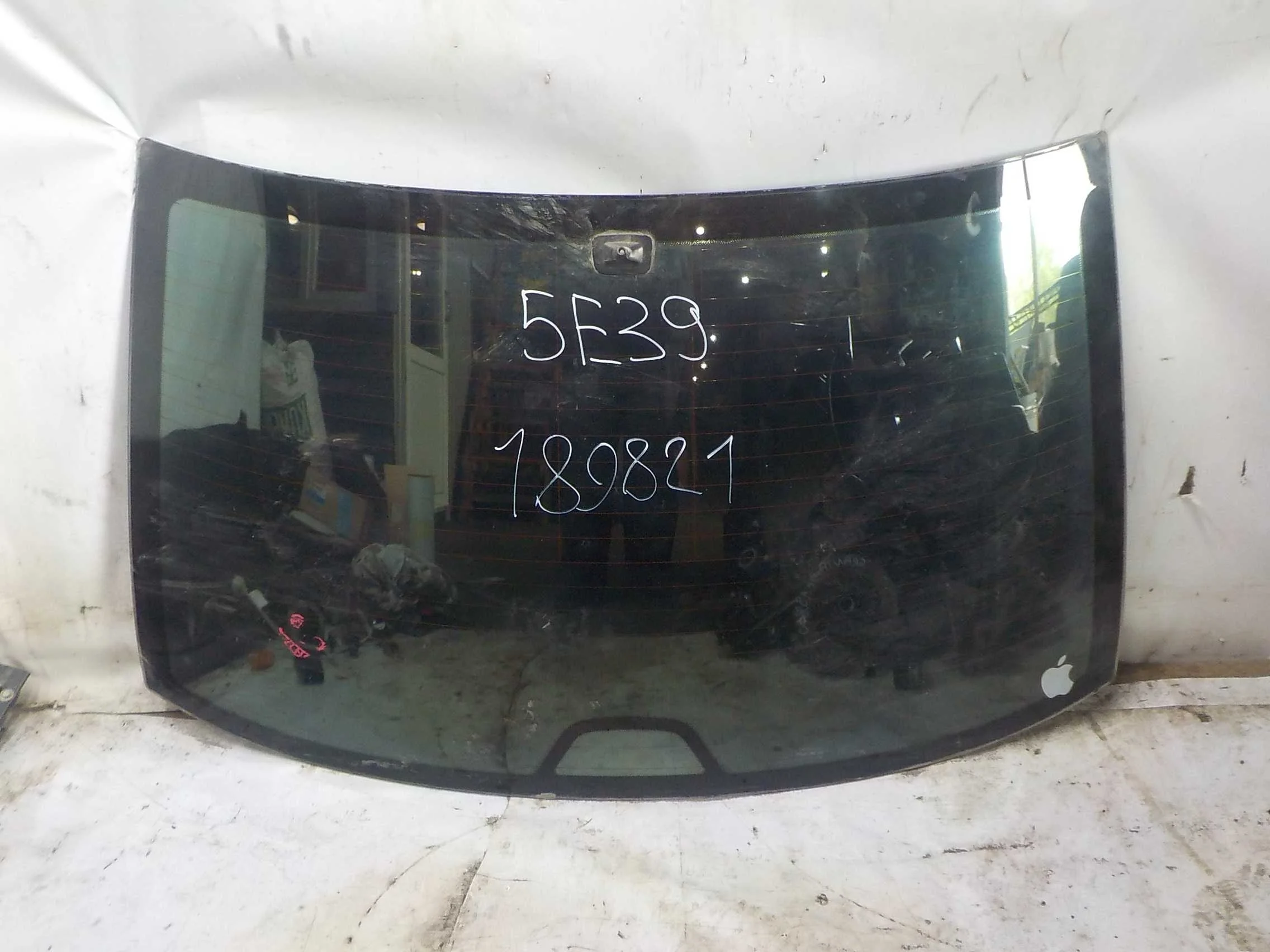 стекло BMW 5 серия E39 (1995—2000) Зад