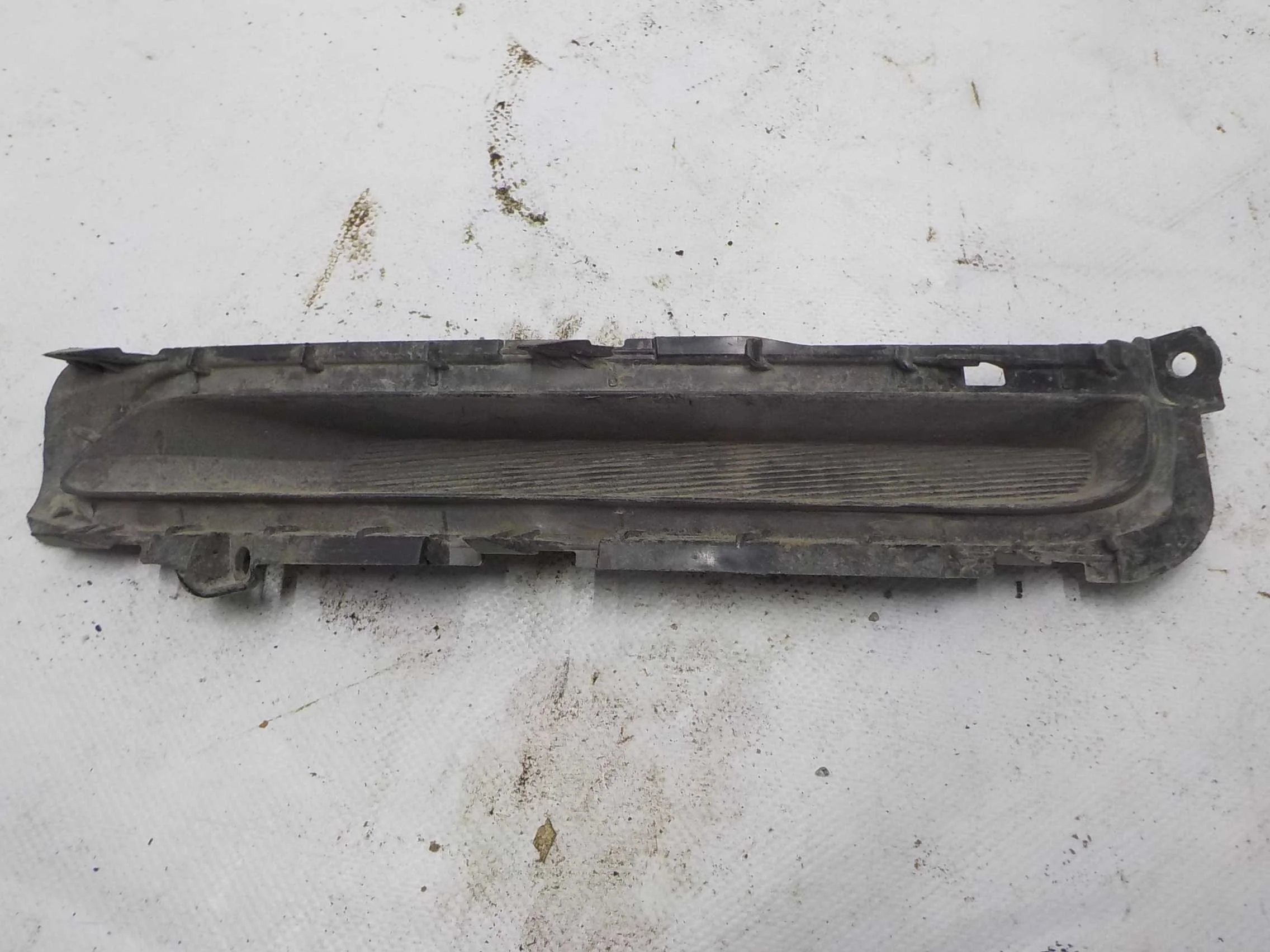 накладка на бампер Kia Rio III рестайлинг (2015—2017) Перед Право