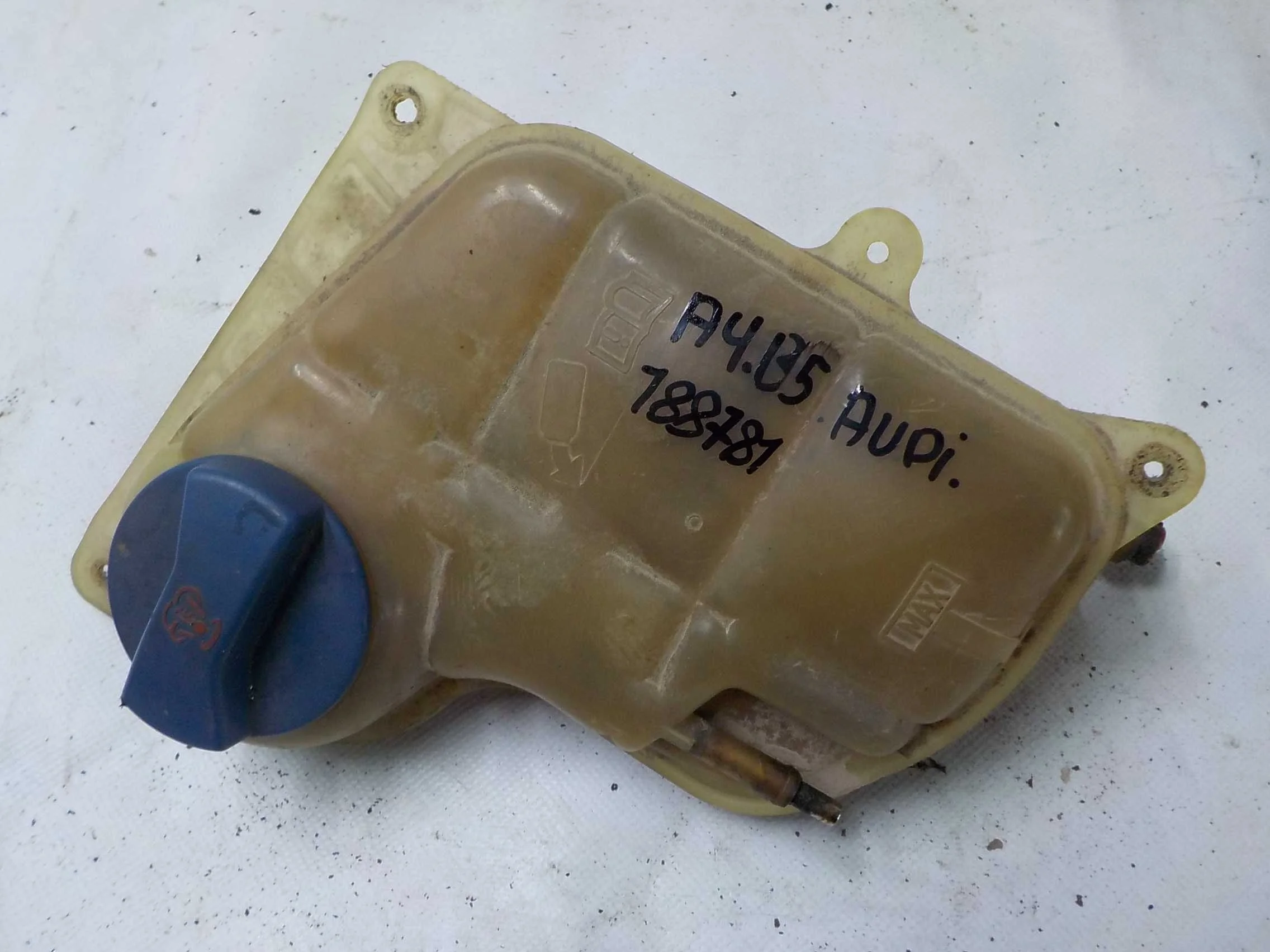 Бачок расширительный Audi A6 C5 (1997—2001)