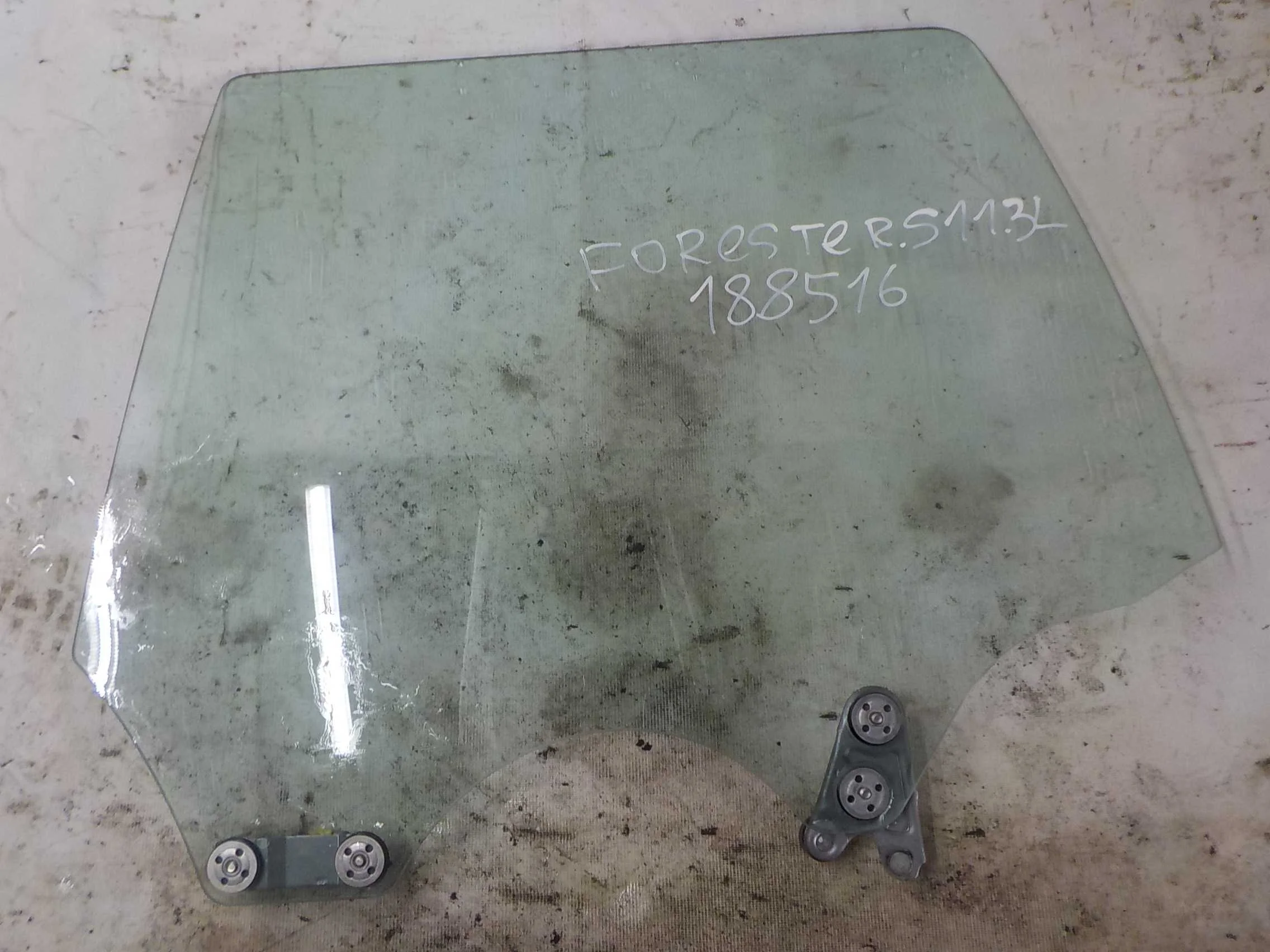 стекло Subaru Forester SG рестайлинг (2005—2008) Зад Лево