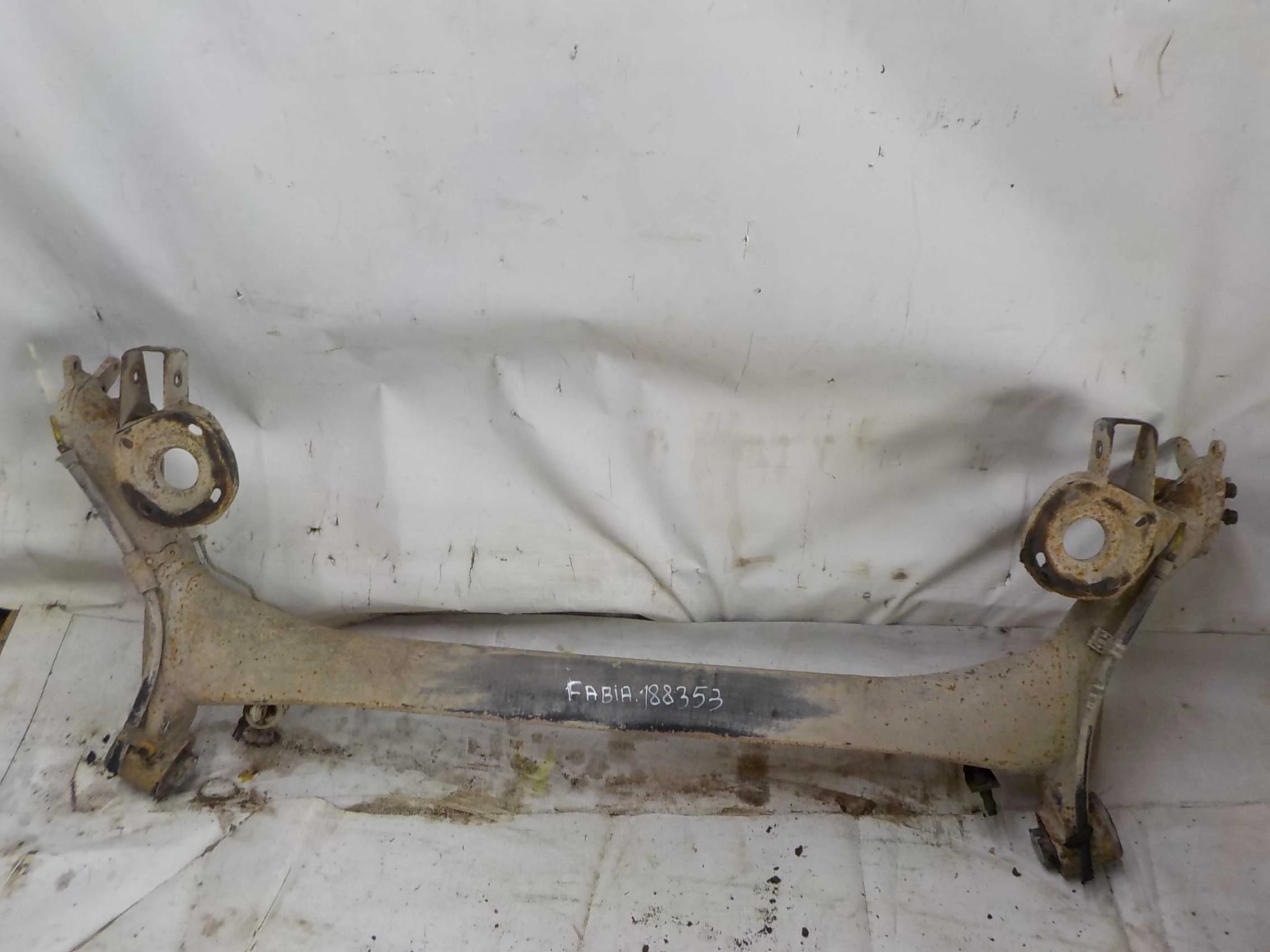 Балка задняя Skoda Felicia I (1994—2001)