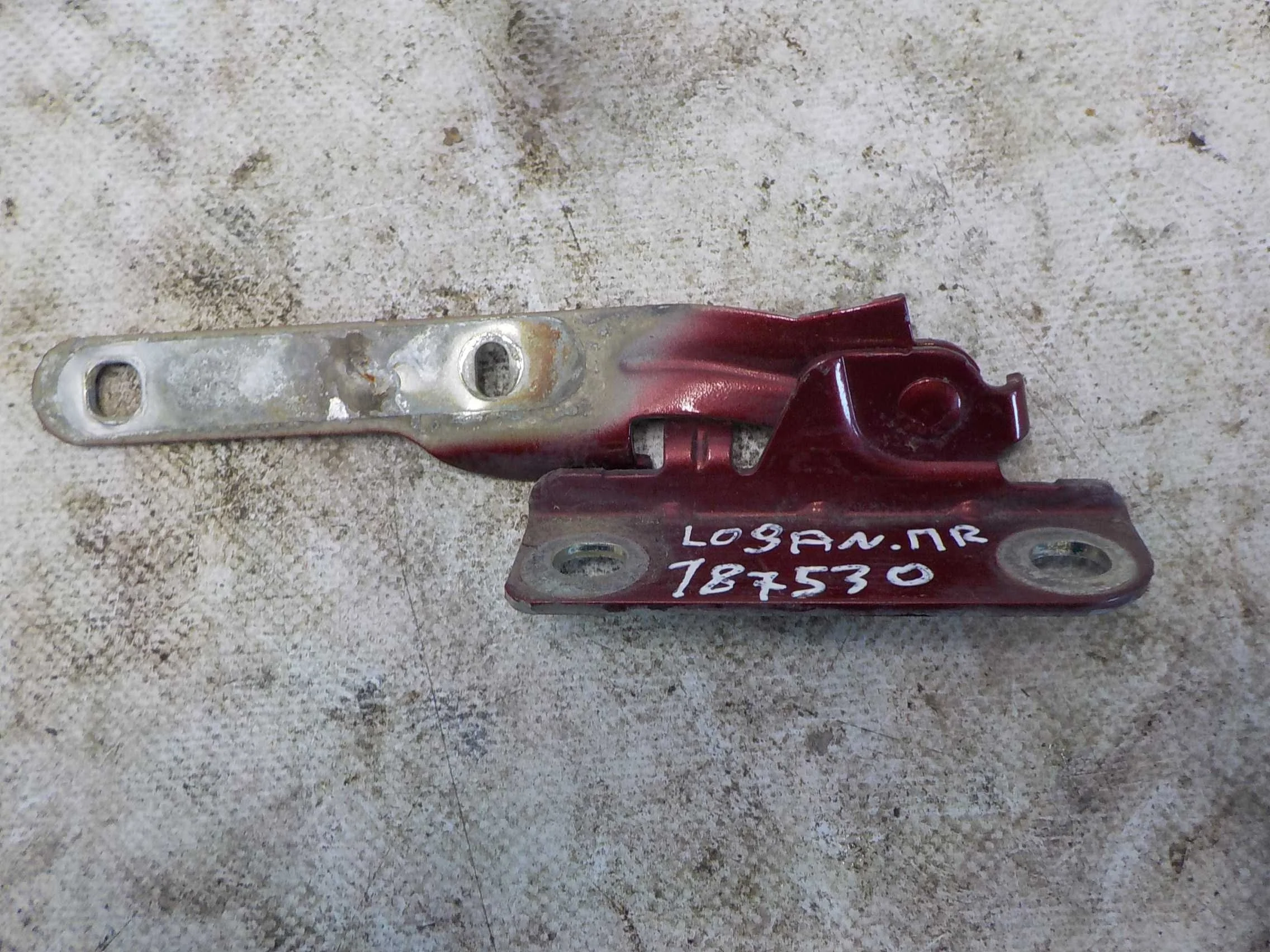 Петля капота ВАЗ (LADA) Largus I (2012—2021)  Право