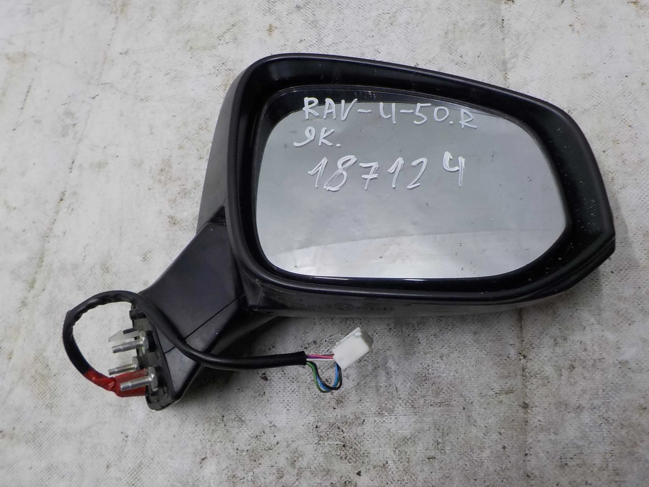 Зеркало Toyota RAV4 V (2018—2025)  Право