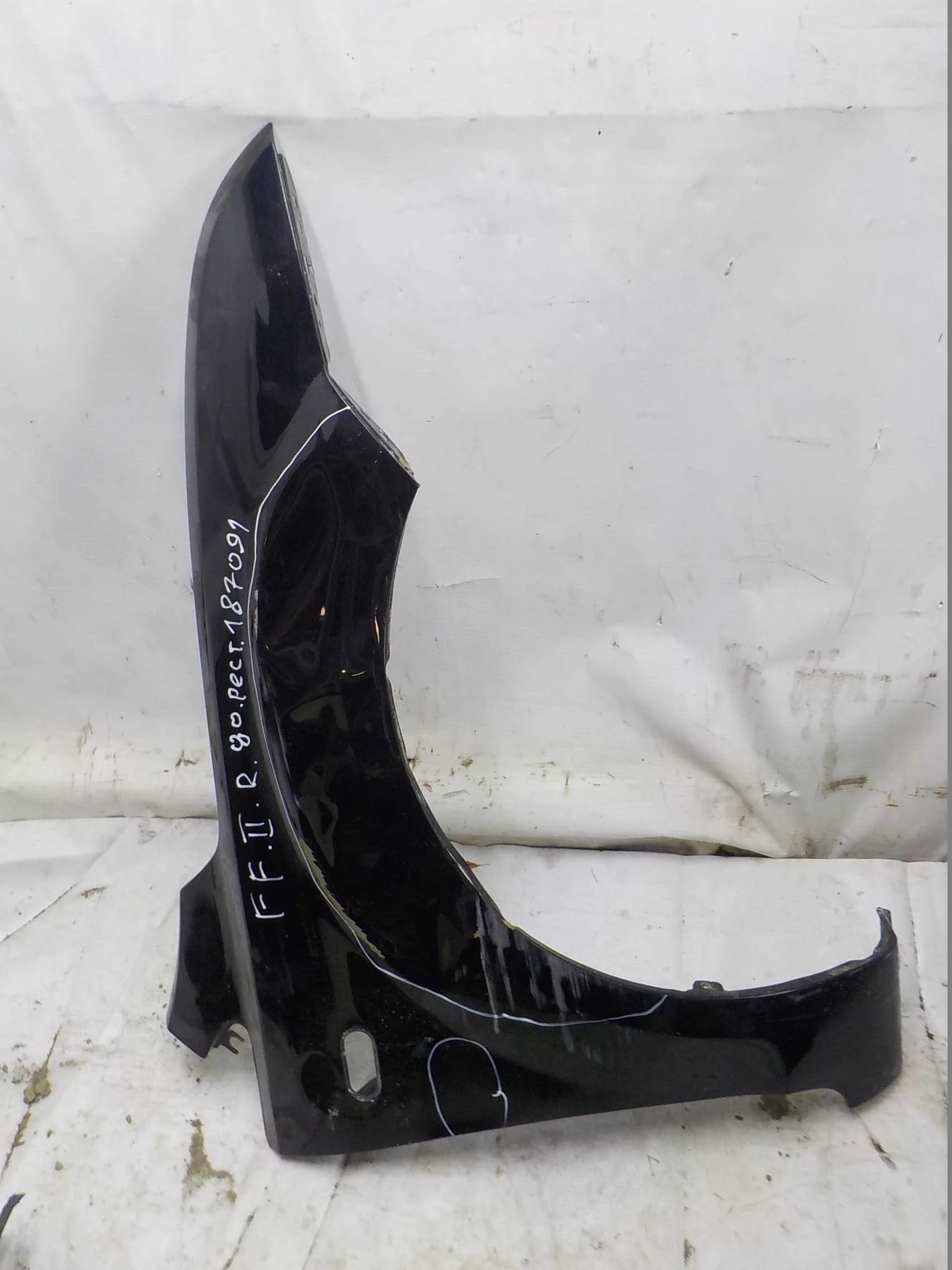 Крыло Ford Focus II (2005—2008) Перед Право