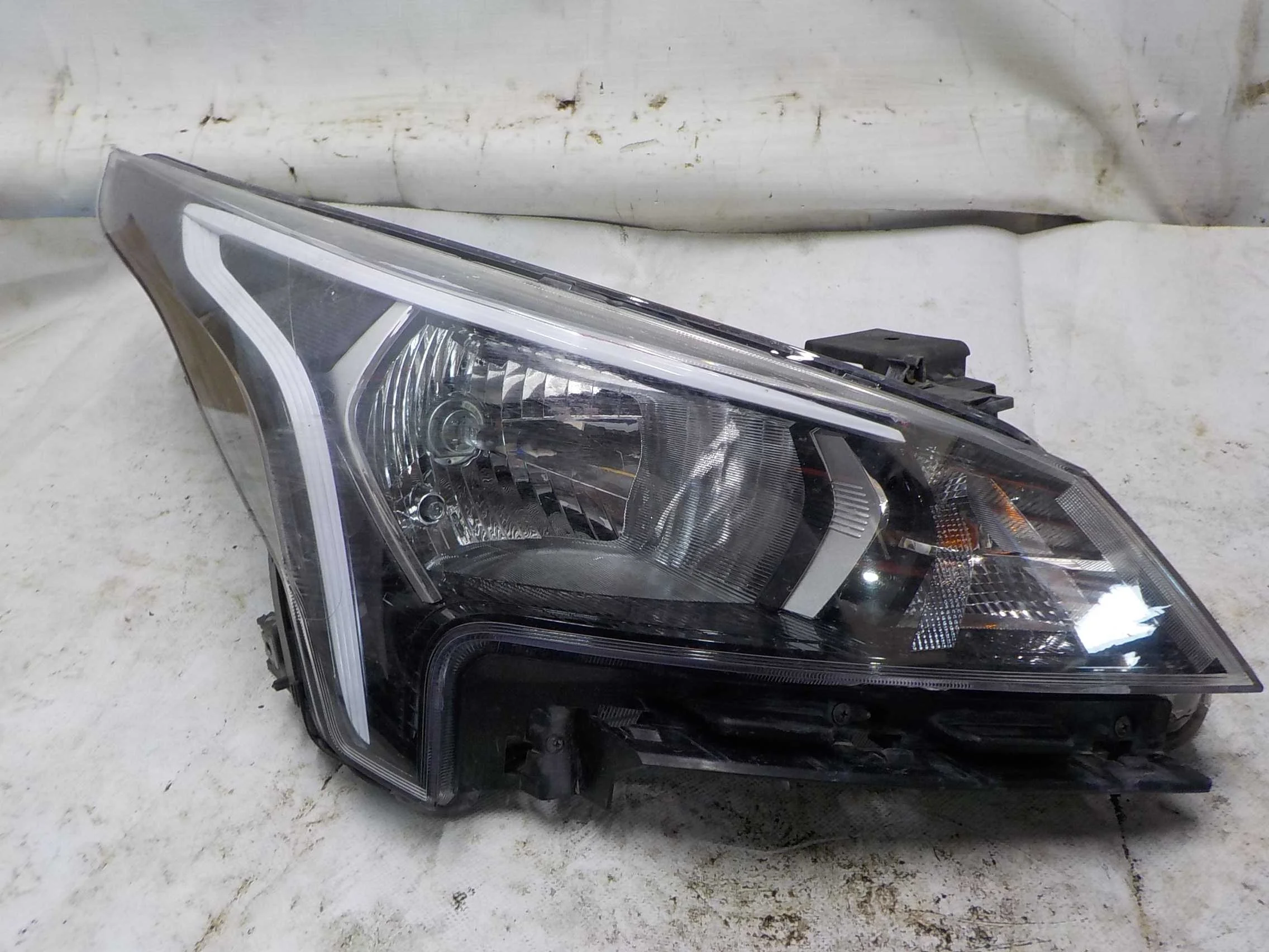 Фара Kia Rio IV (2017—2020)  Право