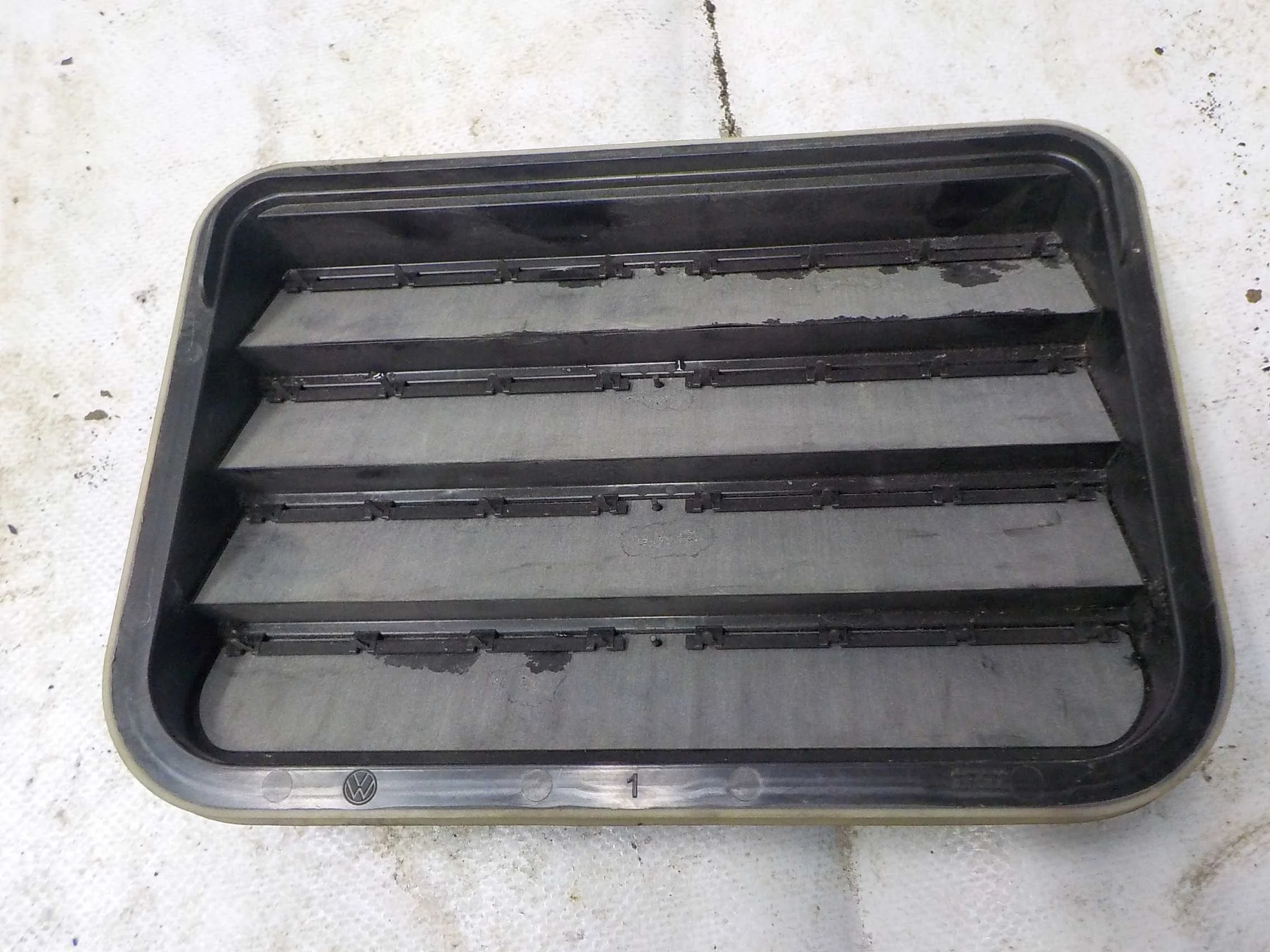 Решетка вентиляционная Porsche Panamera 971 (2016—2020)