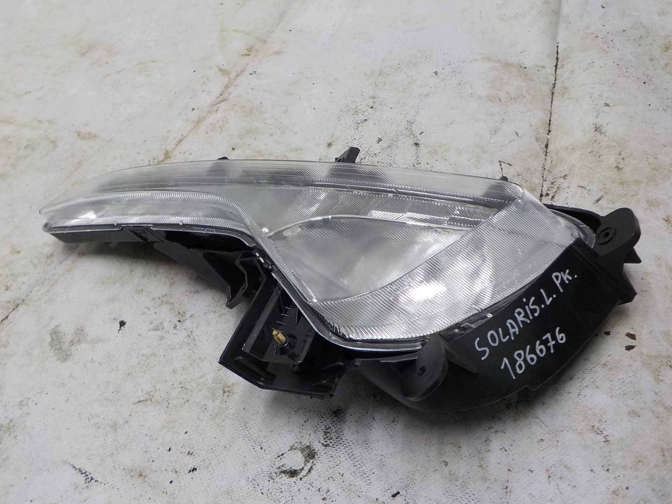 туманка Kia Sportage III (2010—2014) Перед Лево