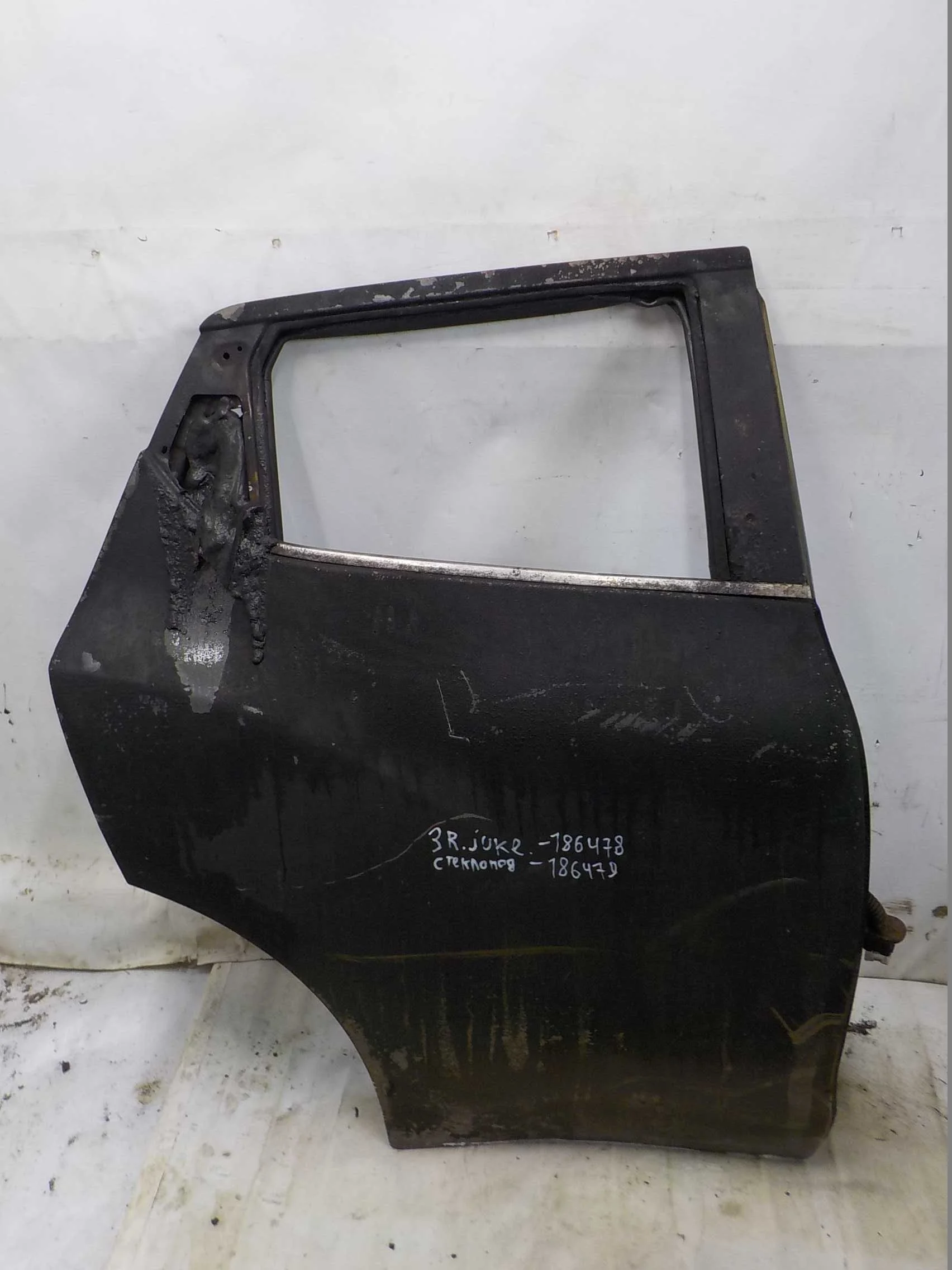 Дверь Nissan Juke I (2010—2014) Зад Право