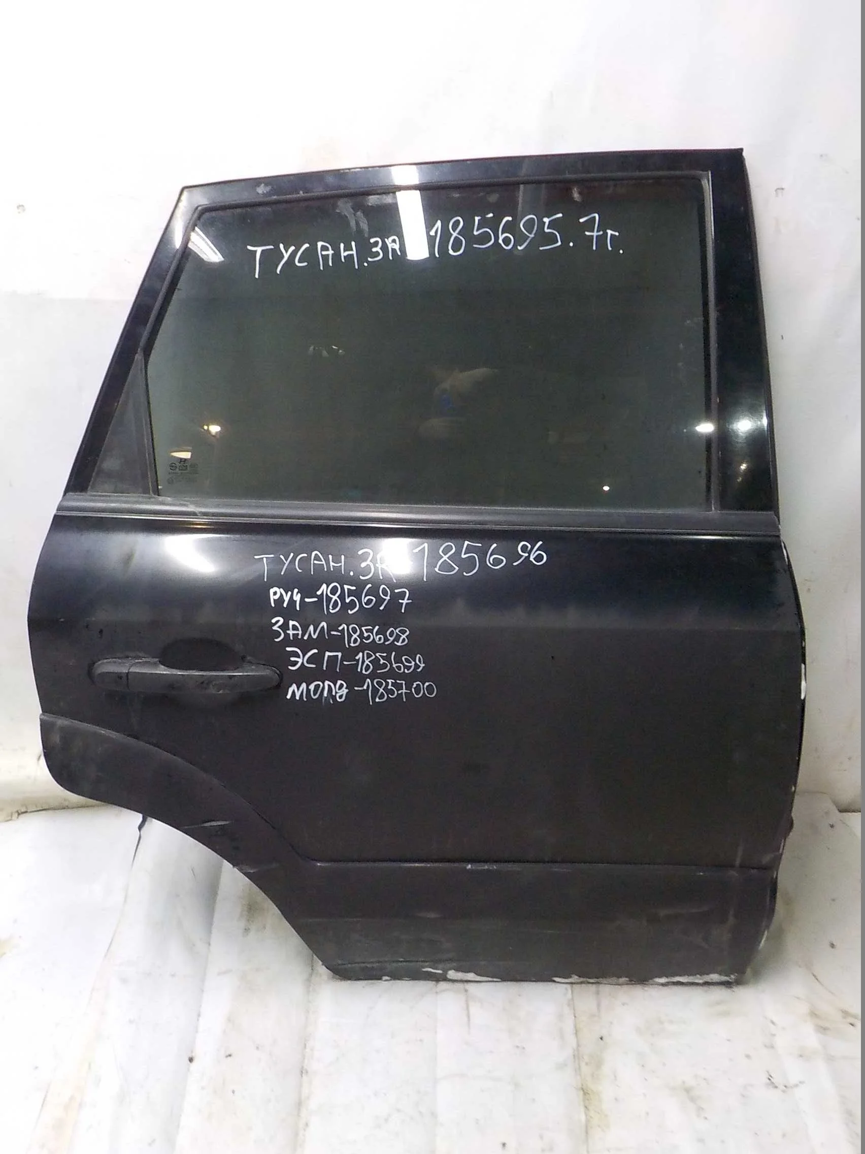 Дверь Hyundai Tucson I (2004—2015) Зад Право