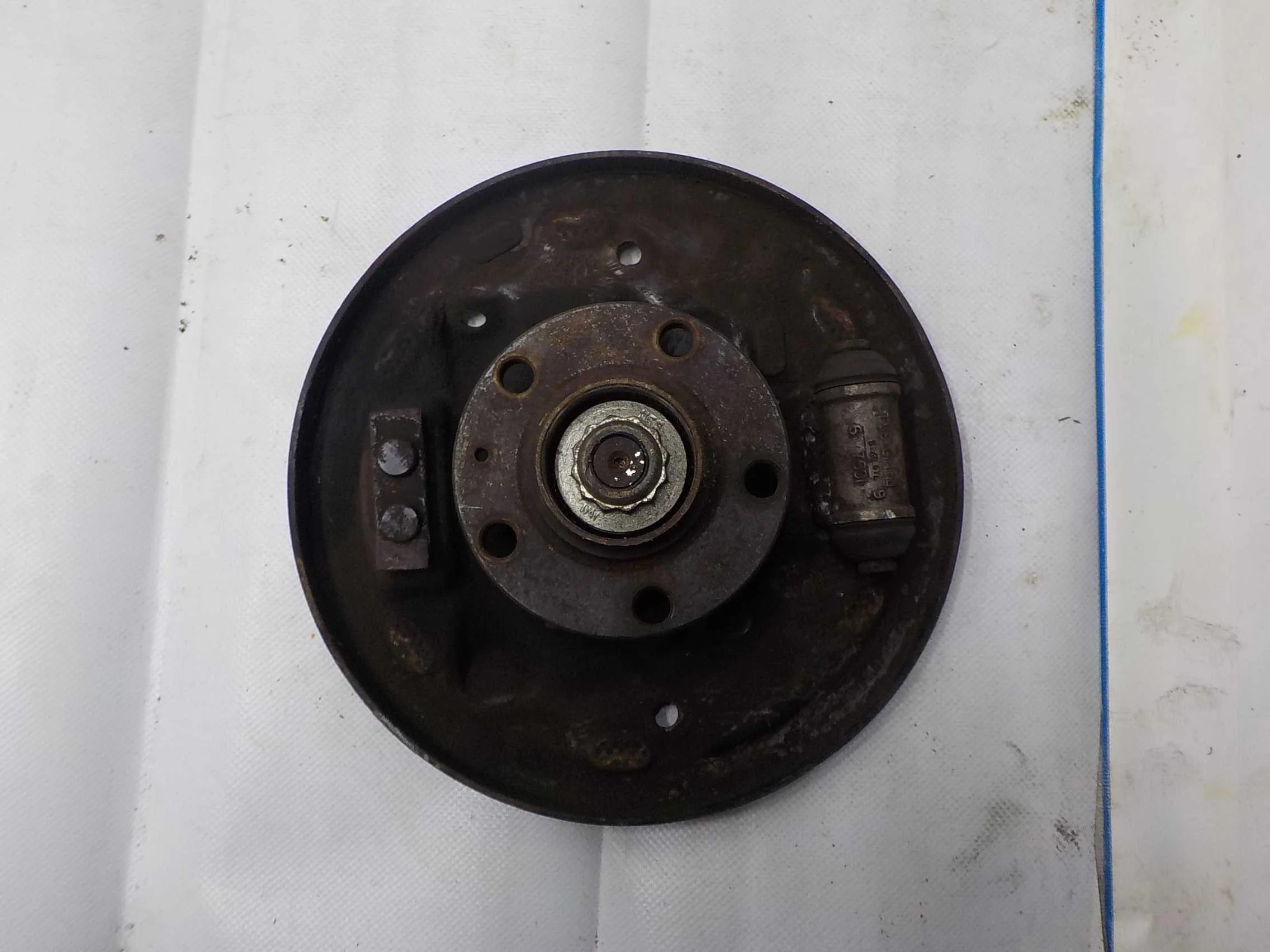 Ступица Volkswagen Polo V (2009—2015) Зад Лево