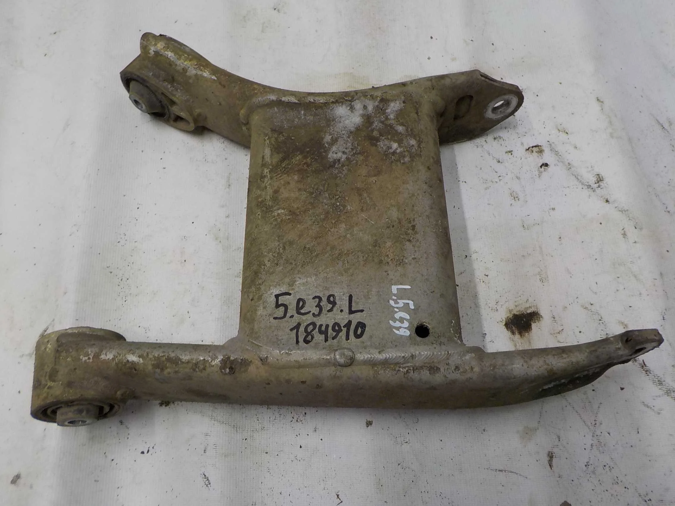 Рычаг BMW 5 серия E39 рестайлинг (2000—2004) Зад Лево