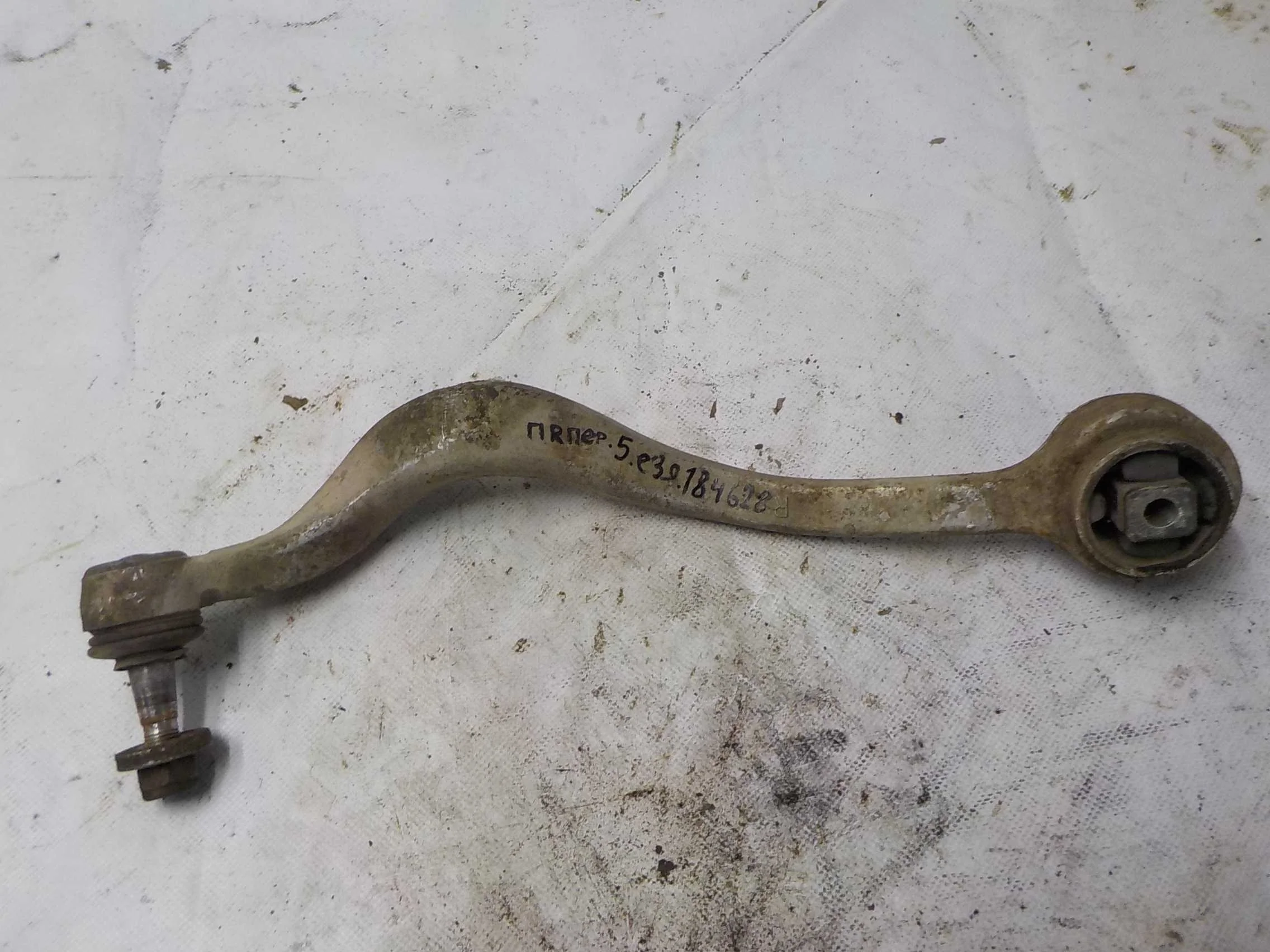 Рычаг BMW 5 серия E39 (1995—2000) Перед Право