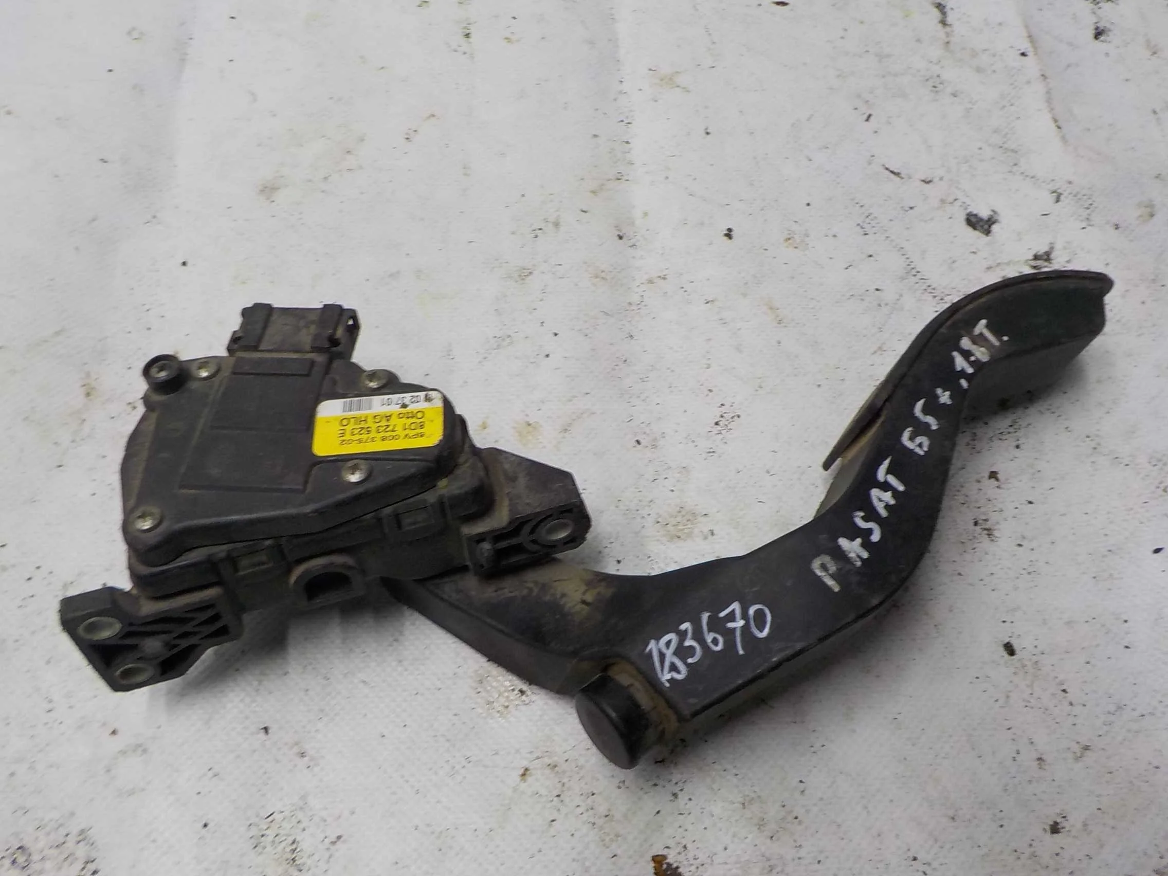 педаль акселератора Audi A6 C5 (1997—2001)