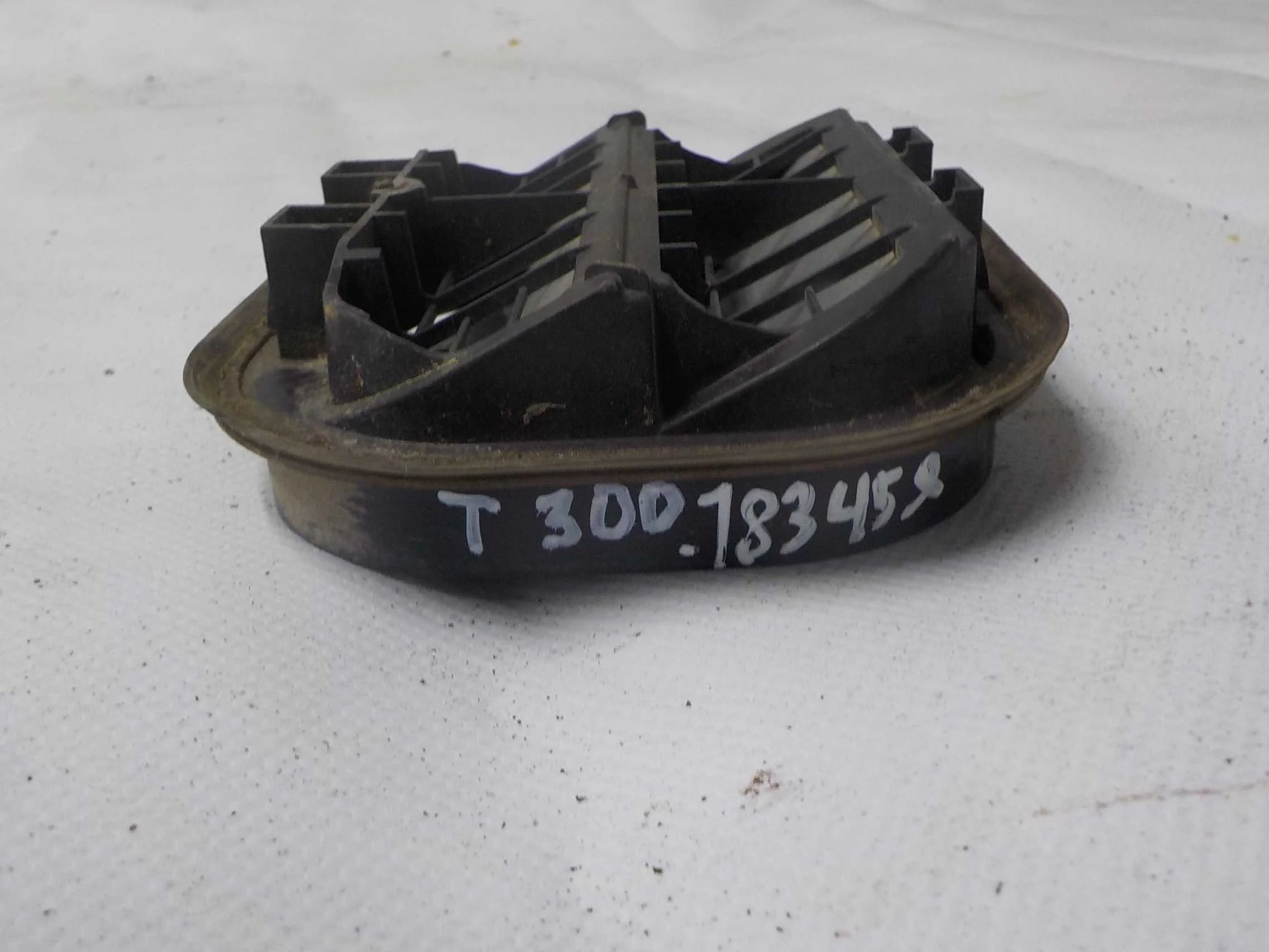 Решетка вентиляционная Chevrolet Cobalt II (2011—2016)