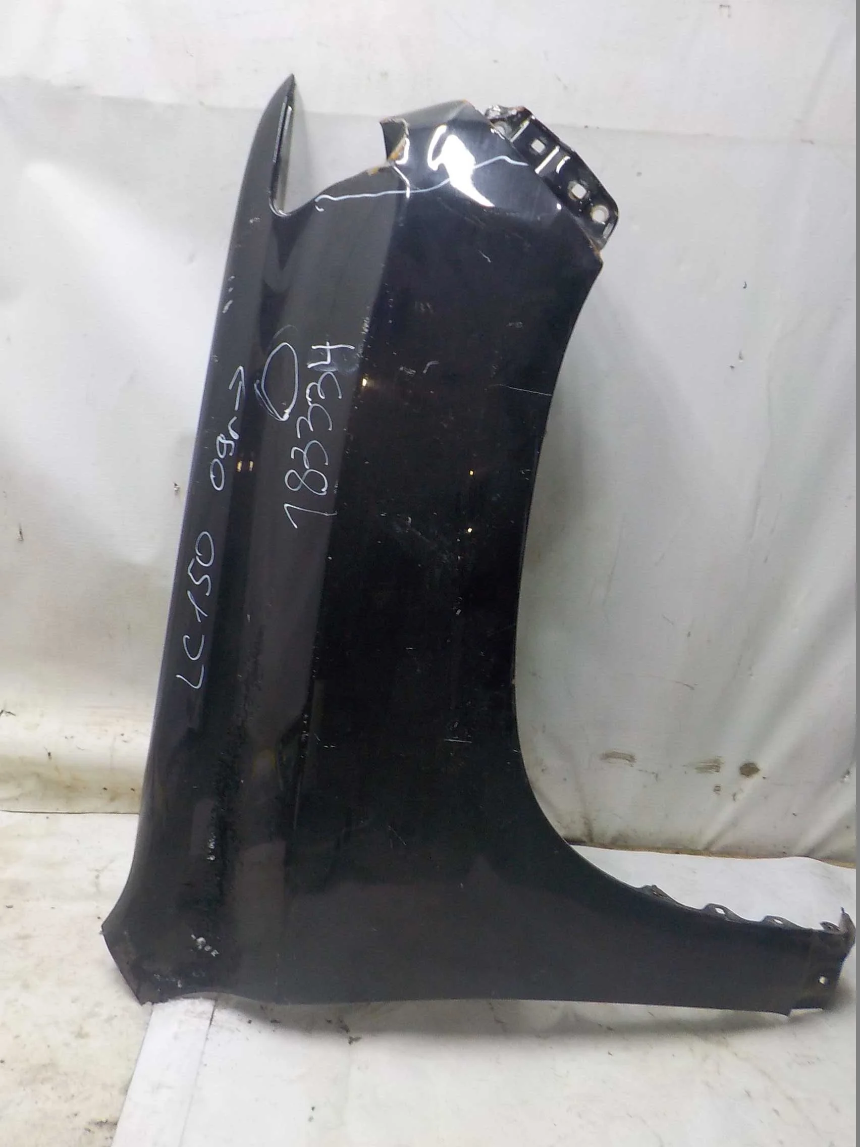 Крыло Toyota Land Cruiser Prado 150 рестайлинг (2013—2017) Перед Право