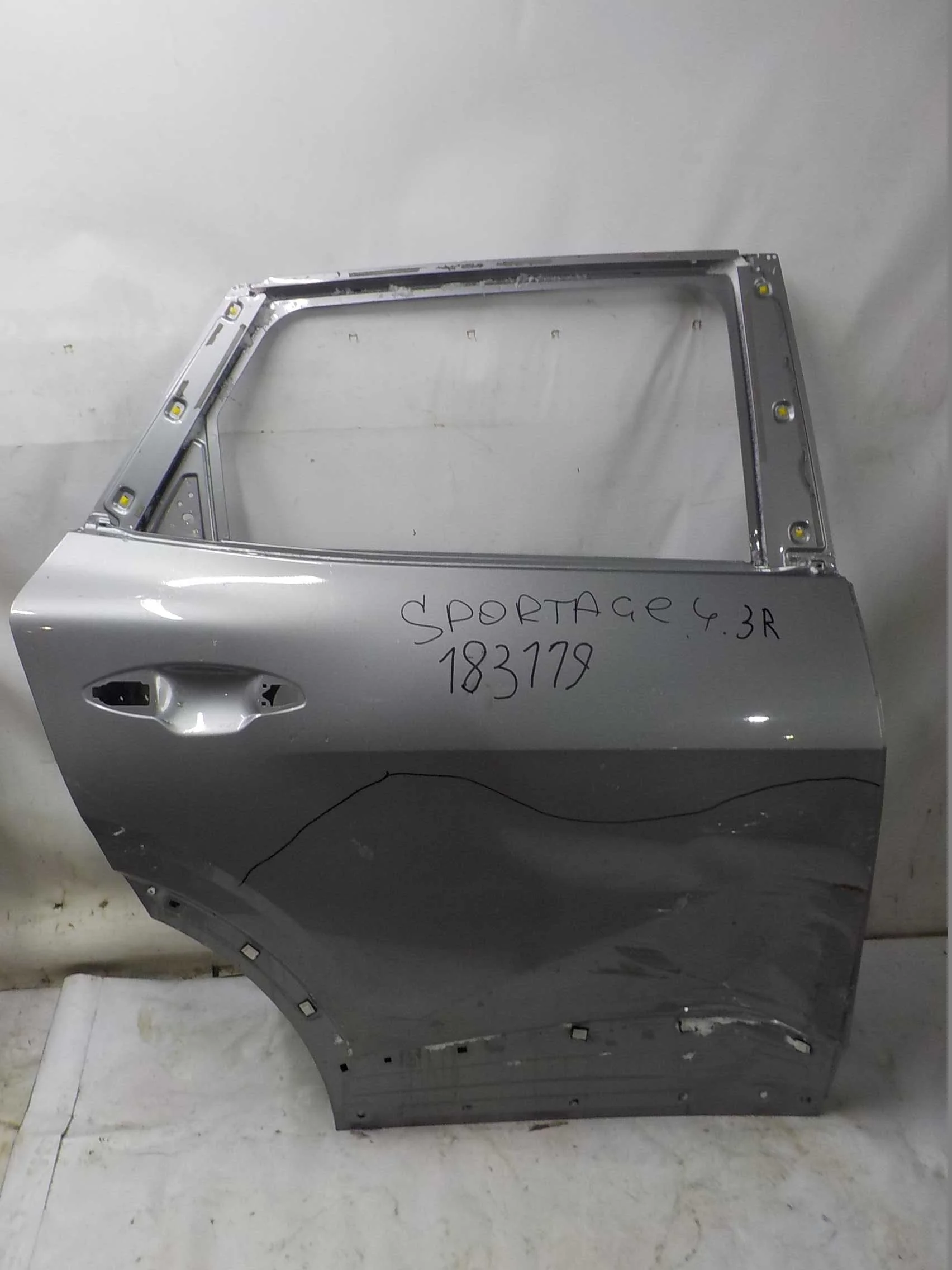 Дверь Kia Sportage V (2021—2025) Зад Право