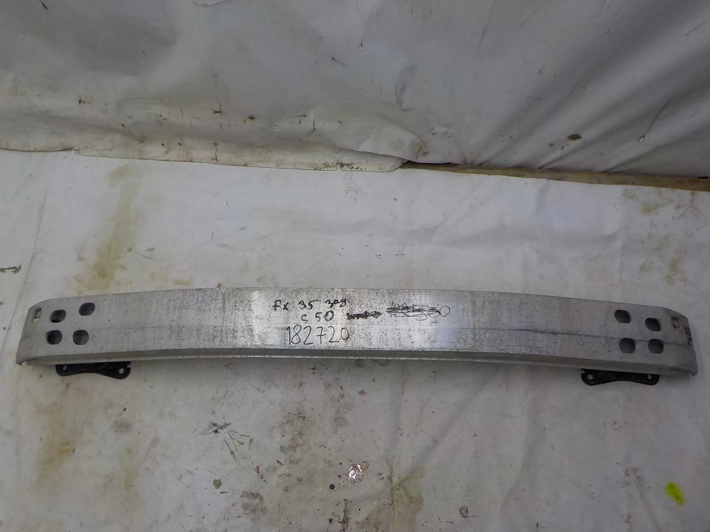 Усилитель бампера Infiniti FX35 I (2002—2006) Зад