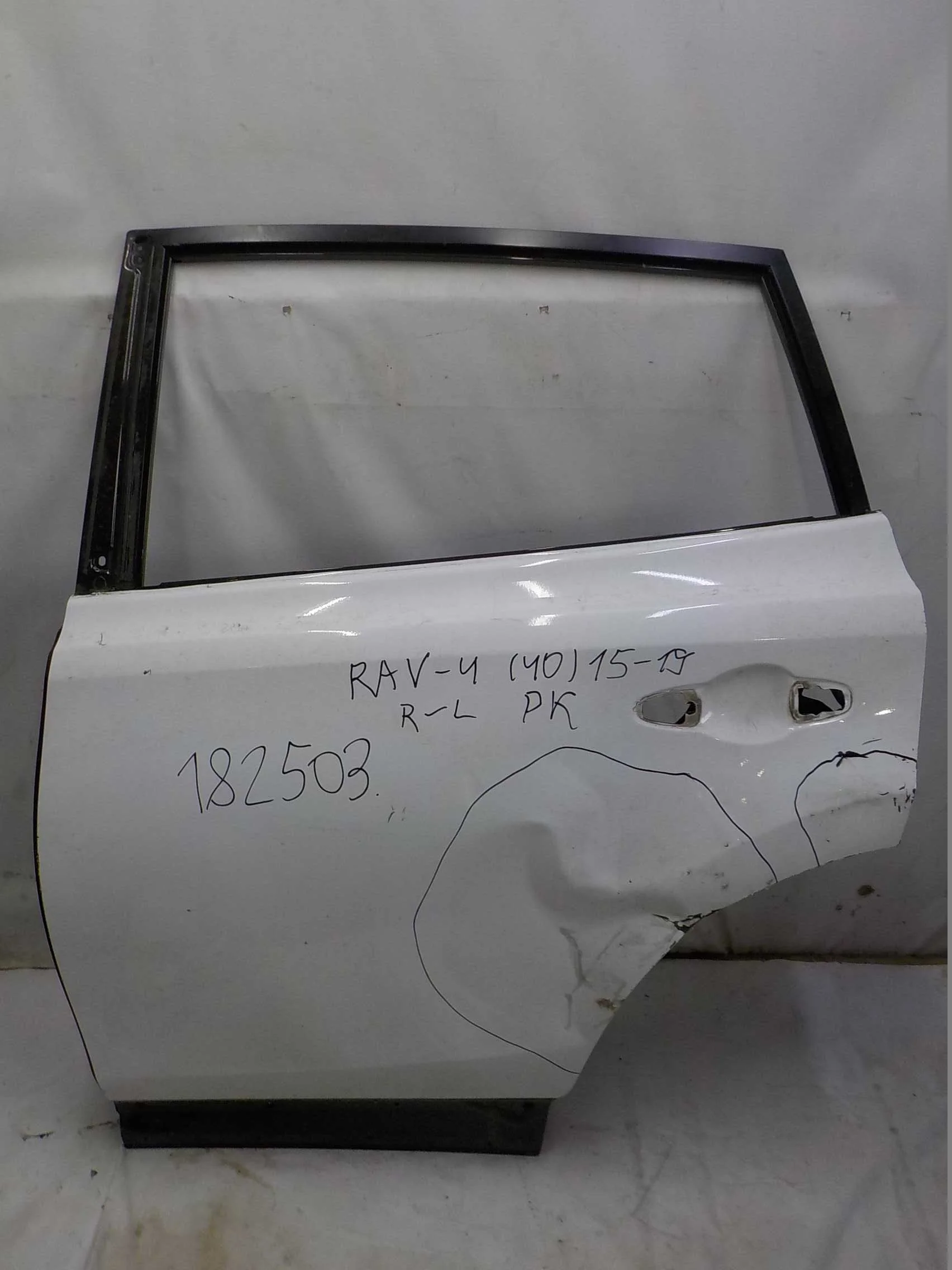 Дверь Toyota RAV4 IV (2012—2015) Зад Лево