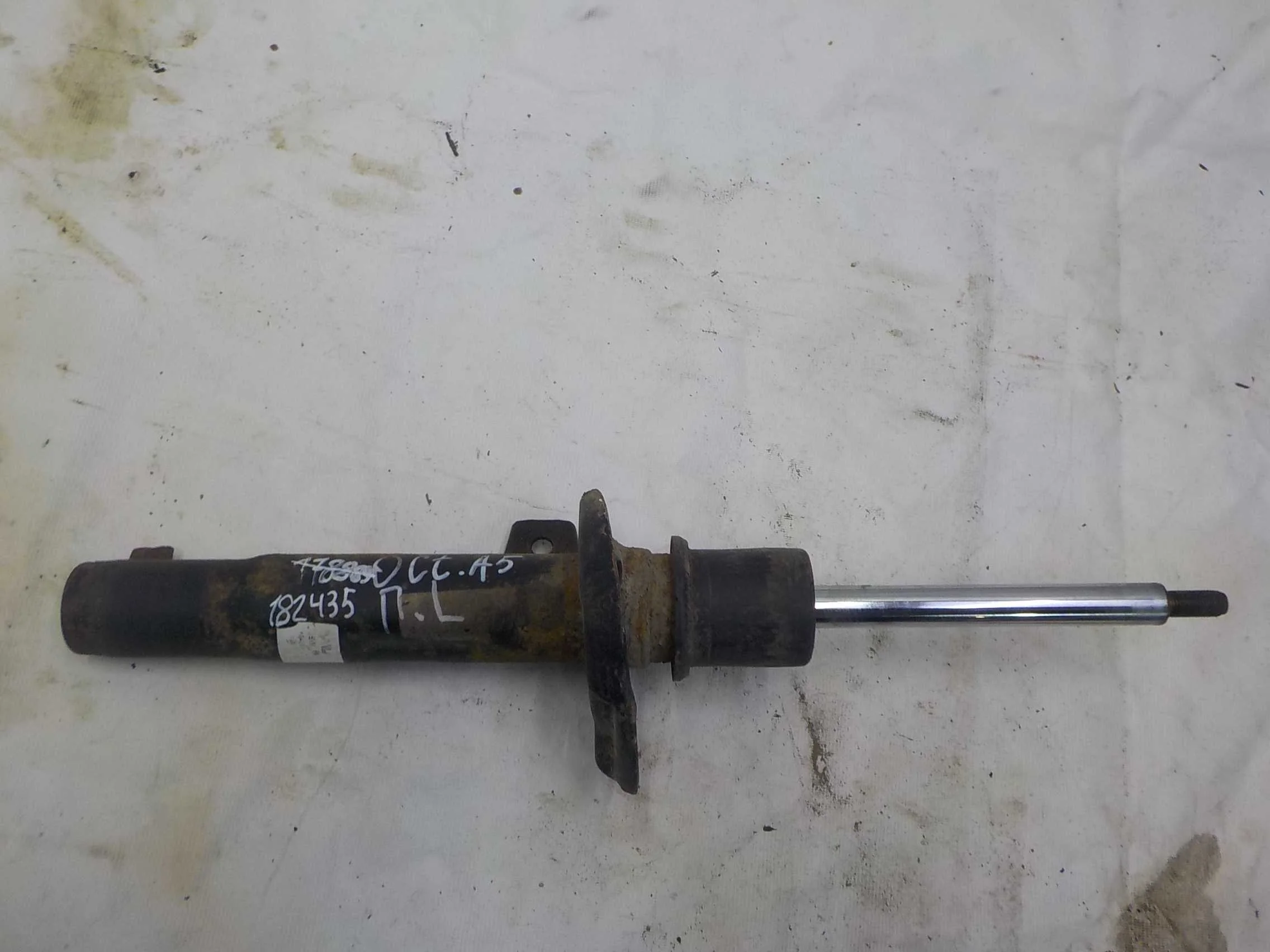 амортизатор Volkswagen Jetta V (2005—2011) Перед Лево