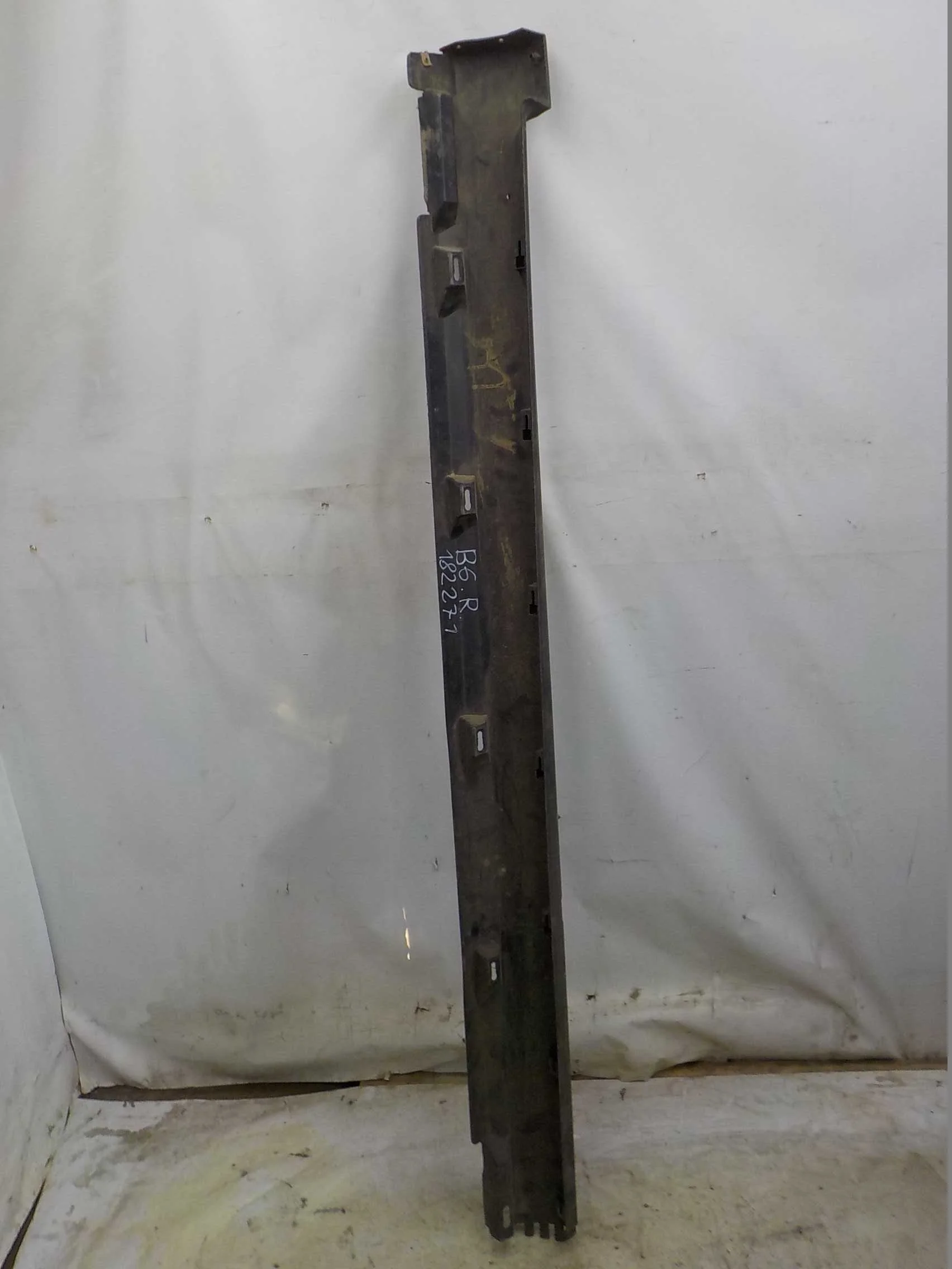 Накладка на порог Volkswagen Passat B6 (2005—2010)  Право