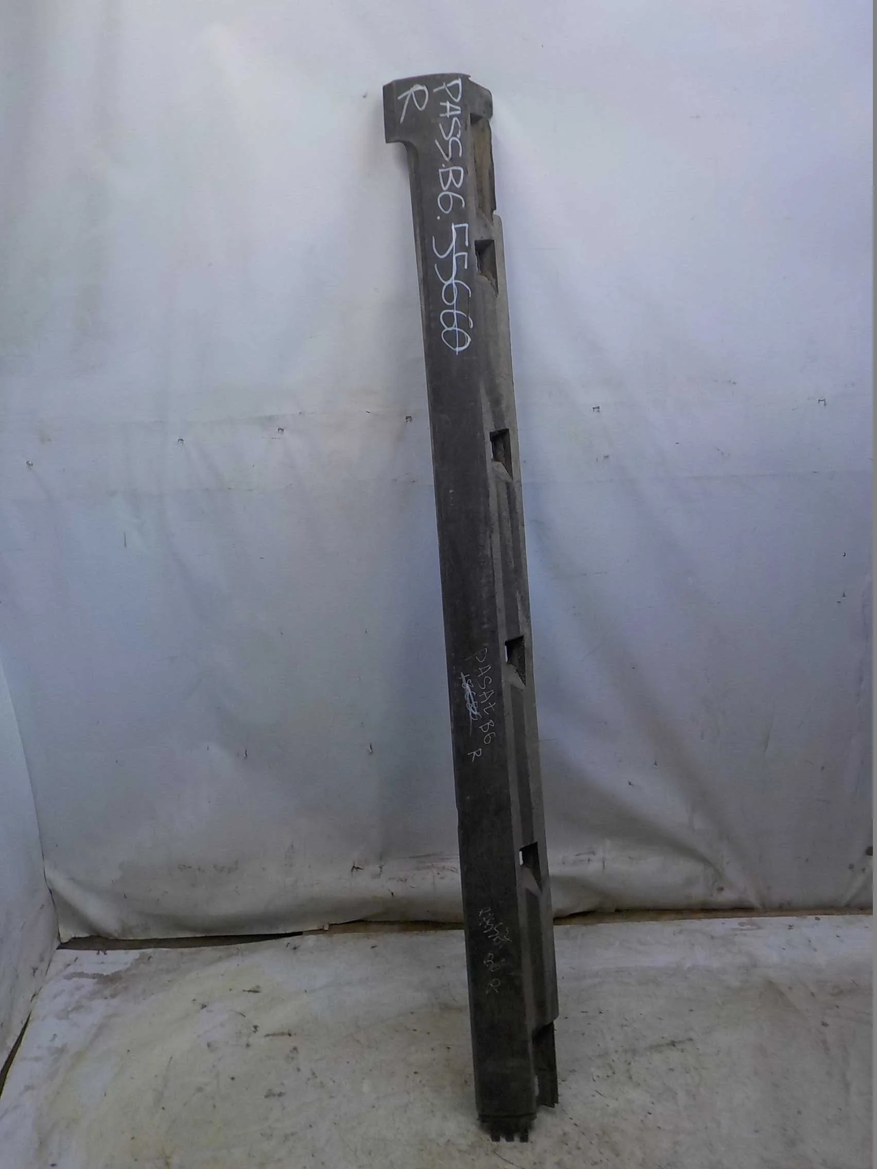 Накладка на порог Volkswagen Passat B6 (2005—2010)  Право