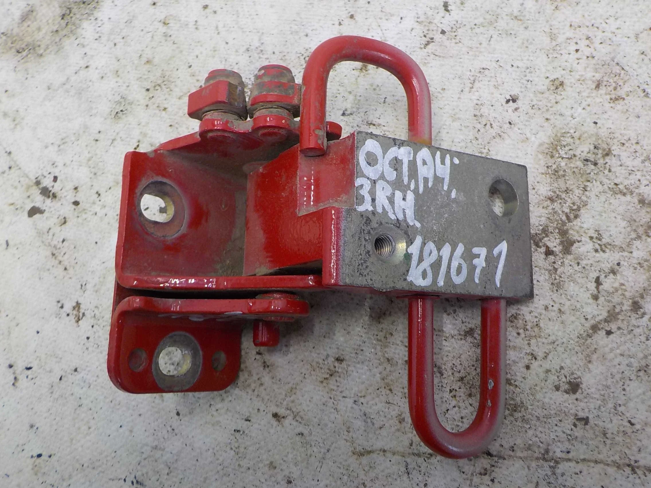 Петля двери Skoda Octavia I (1996—2000) Зад Право Низ