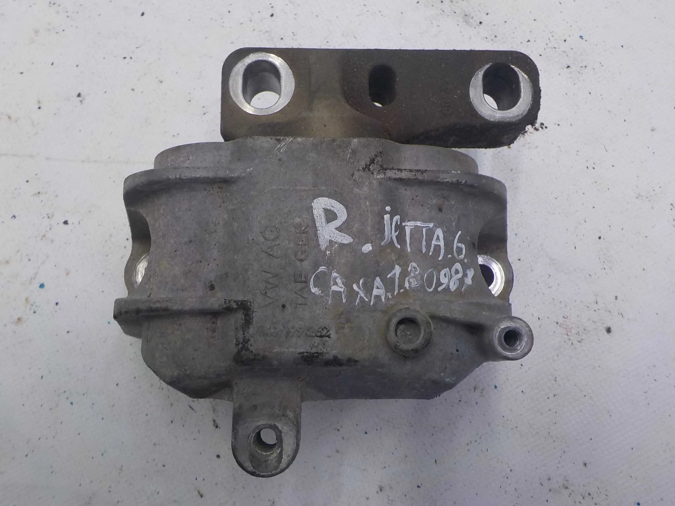 Опора двигателя Audi A3 8P рестайлинг (2004—2008)  Право