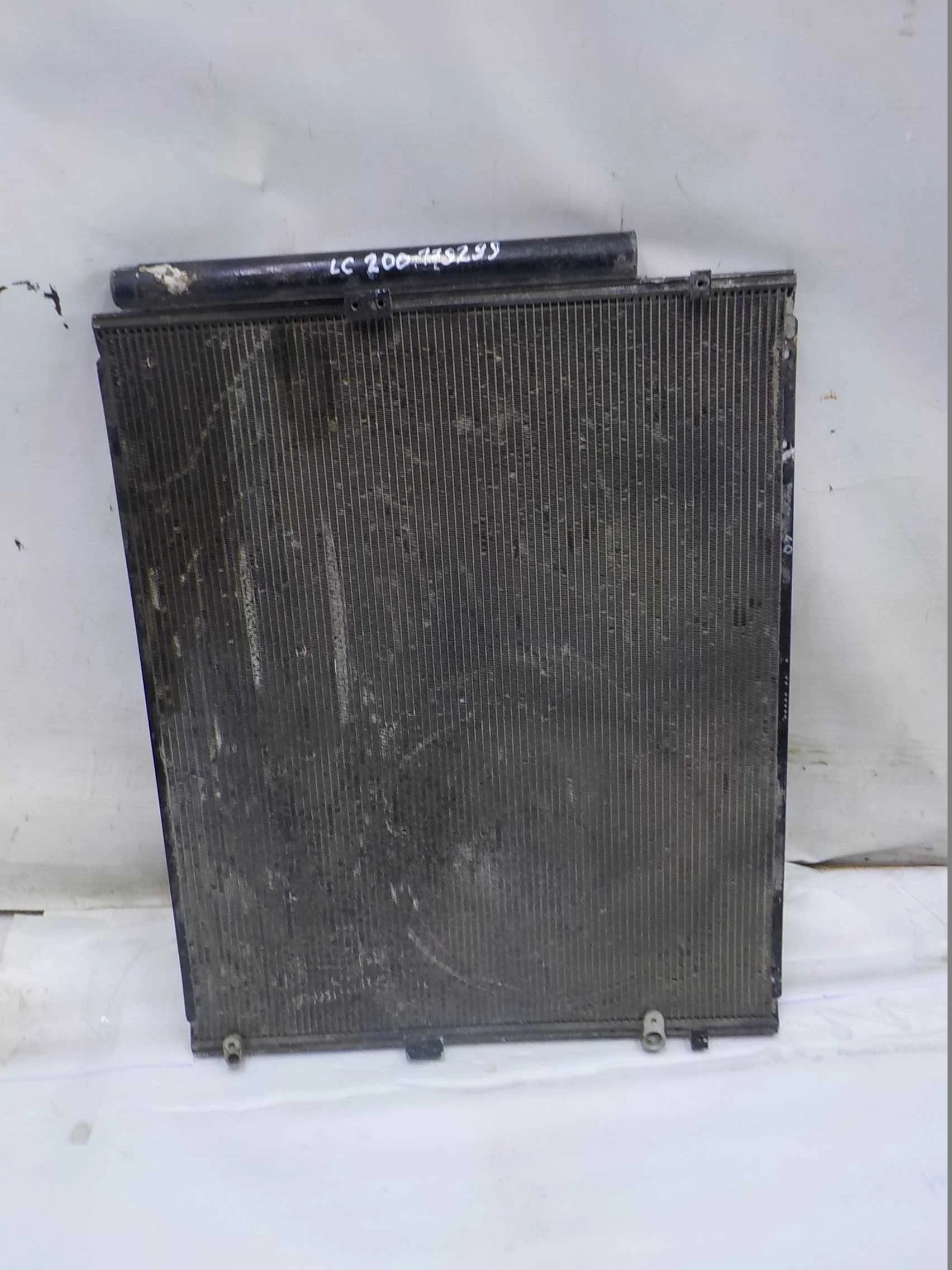 Радиатор кондиционера Toyota Land Cruiser 200 рестайлинг 2 (2015—2021)