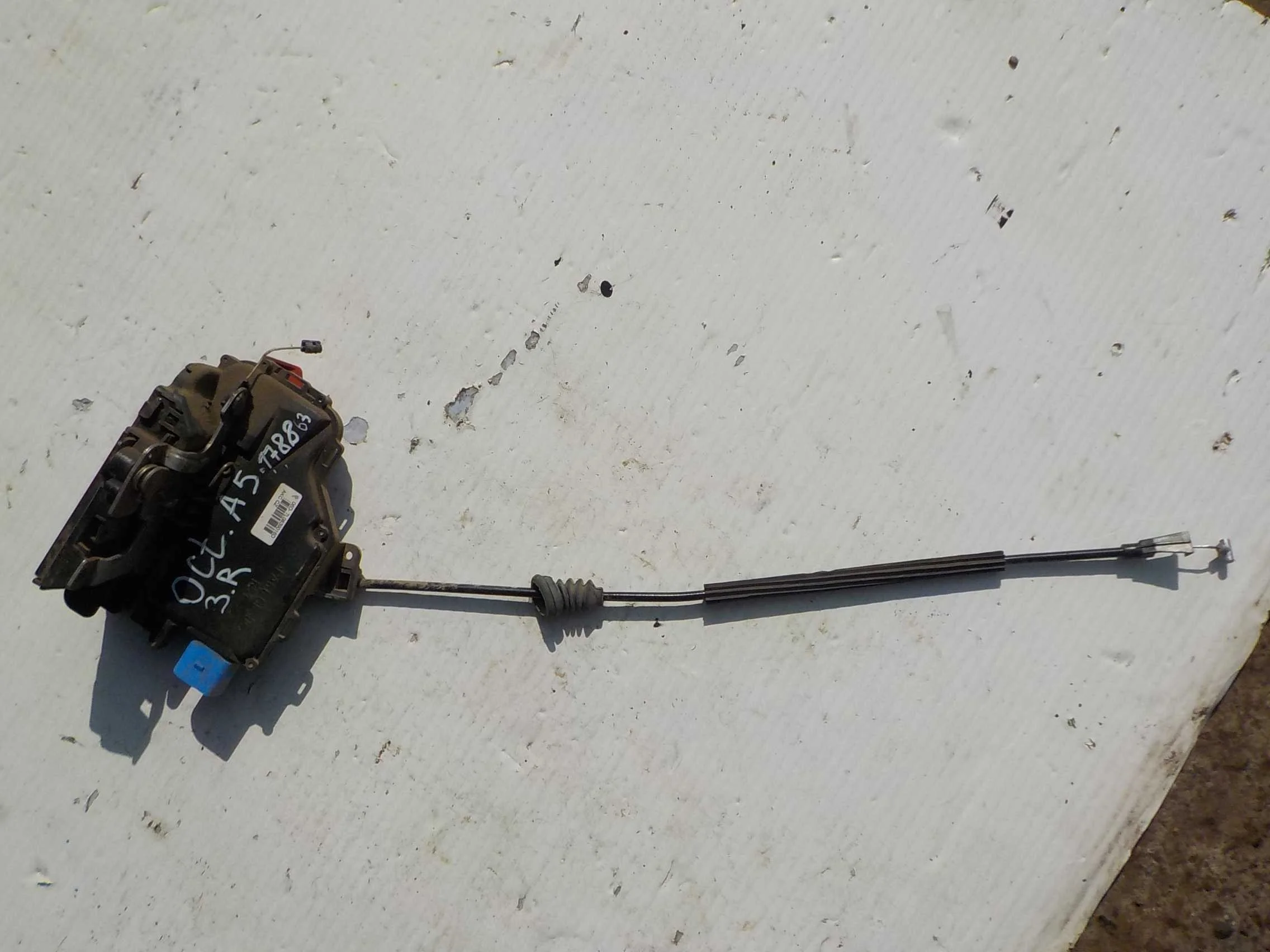 Замок двери Skoda Octavia II рестайлинг (2008—2013) Зад Право