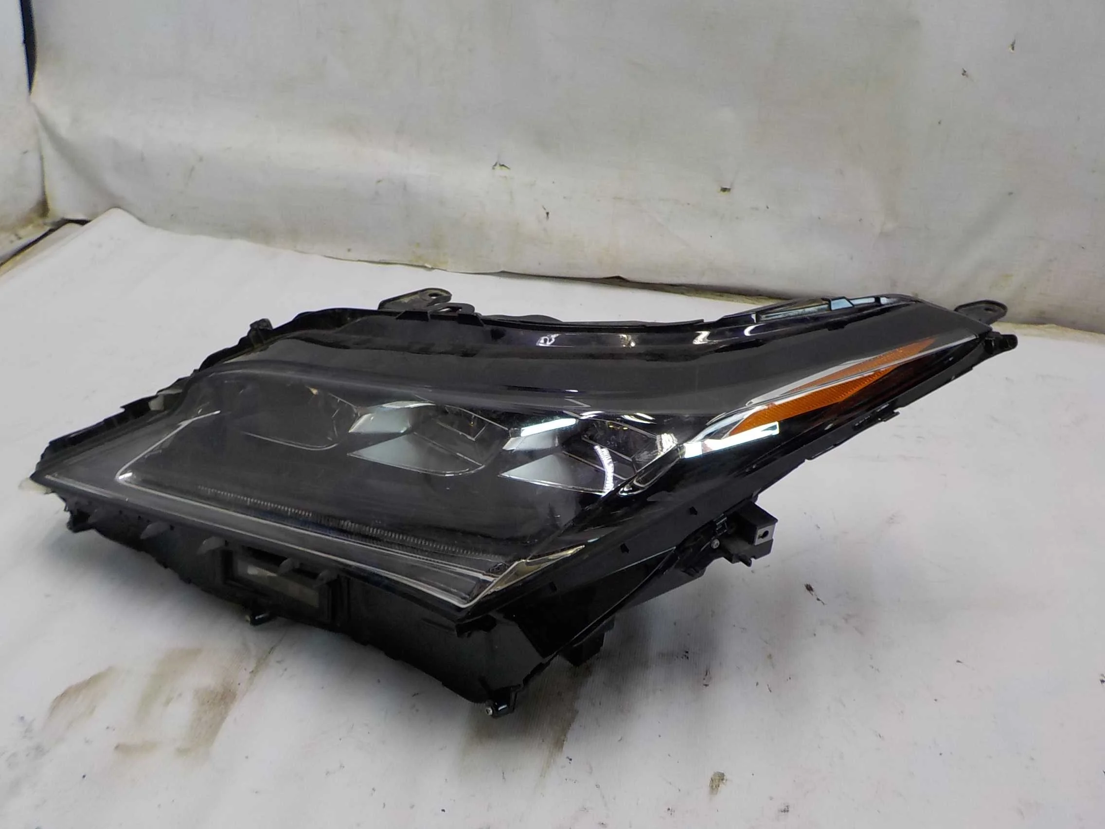 Фара Lexus RX IV рестайлинг (2019—2023)  Лево