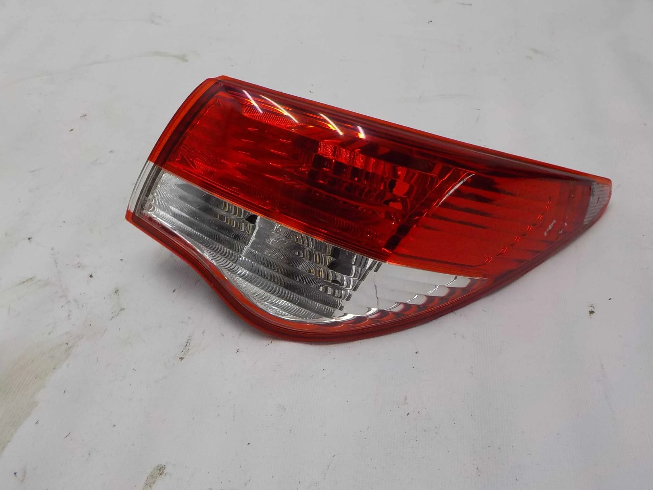 Фонарь Nissan Almera G15 (2012—2018)  Право