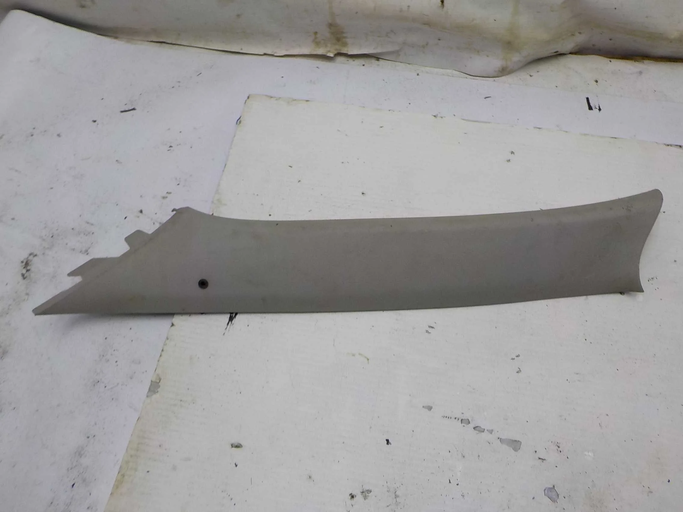 Обшивка стойки лобового стекла Nissan X-Trail II (2007—2011)