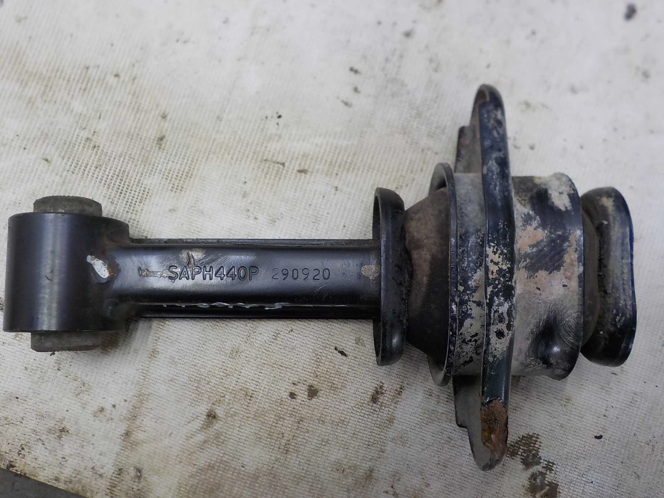 Опора двигателя Hyundai Solaris II (2017—2020) Зад