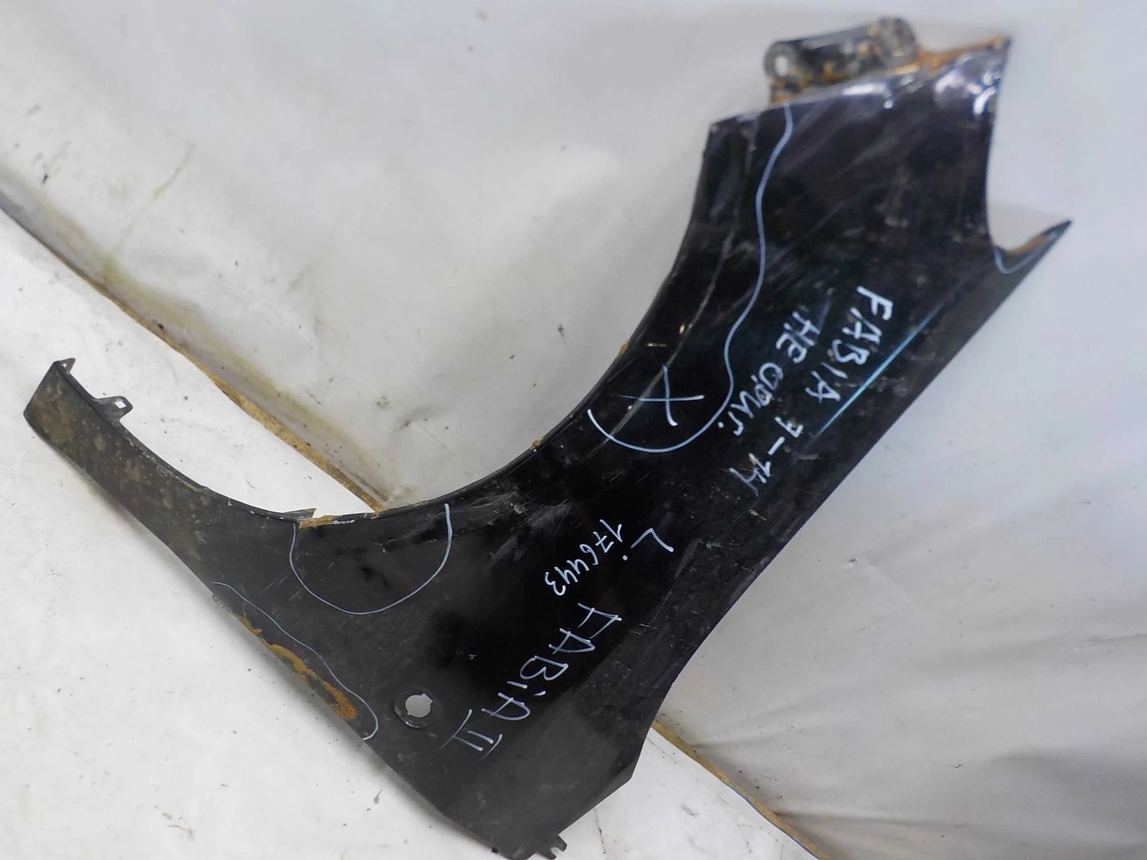 Крыло Skoda Fabia II (2007—2010) Перед Лево