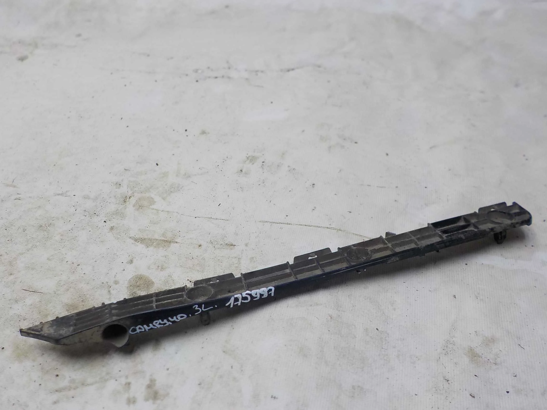 кронштейн бампера Toyota Camry XV40 рестайлинг (2009—2011) Зад Лево