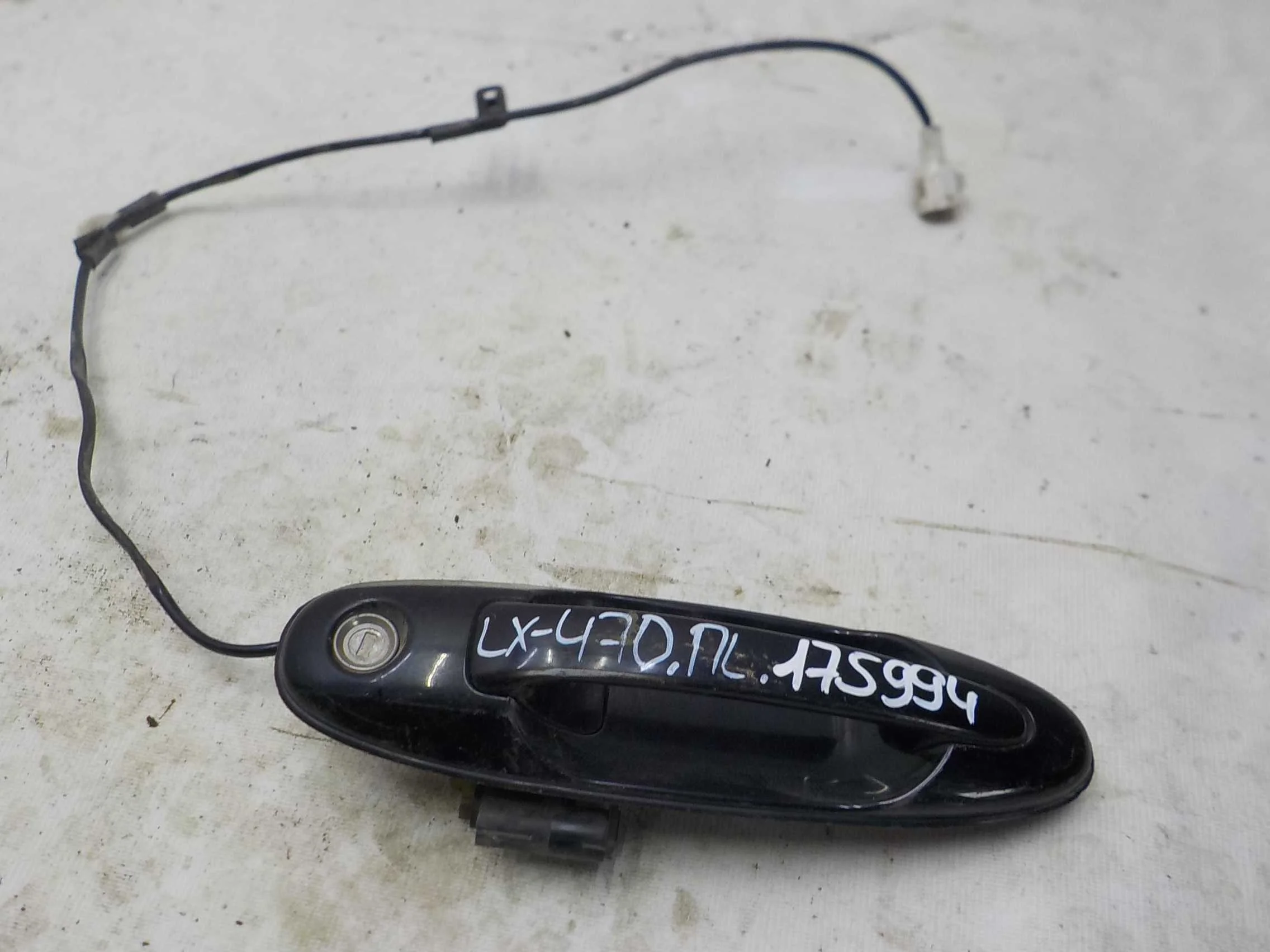 ручка двери внешняя Toyota Land Cruiser 100 (1998—2002) Перед Лево