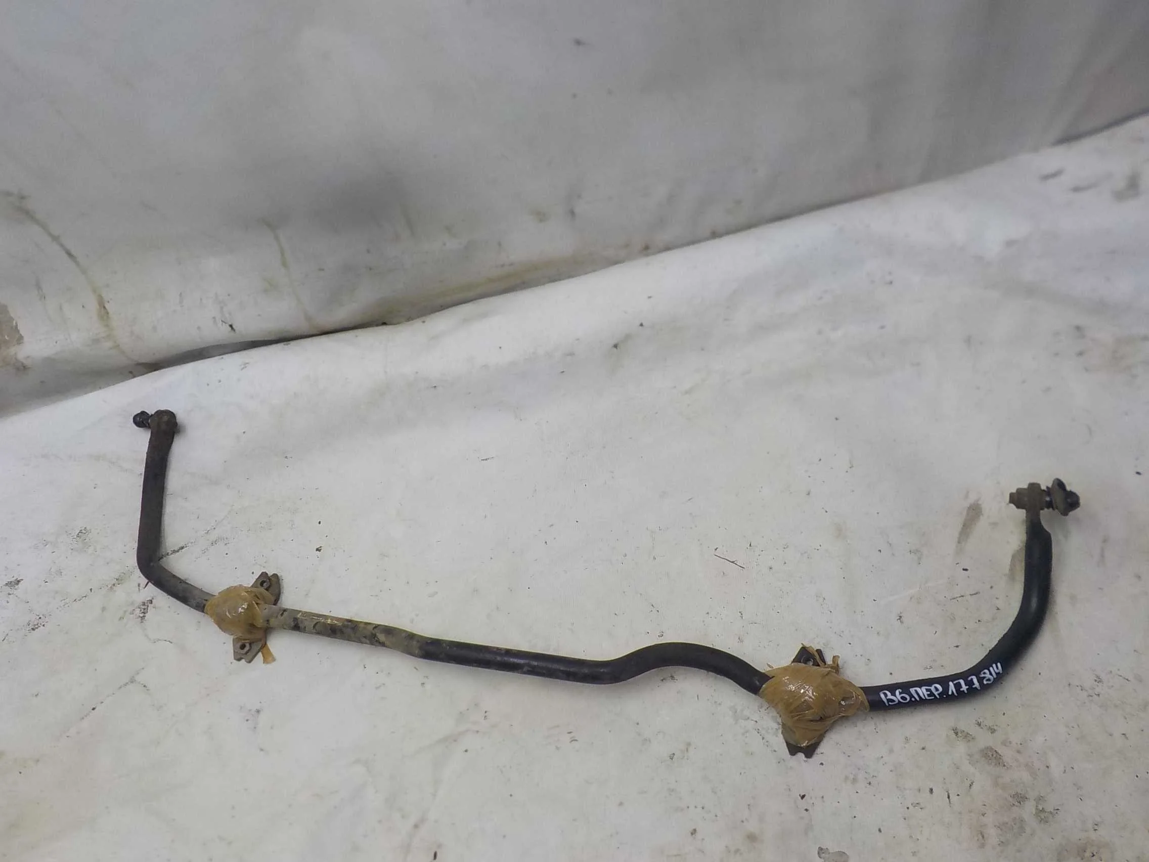 Стабилизатор Volkswagen Passat B7 (2010—2015) Перед