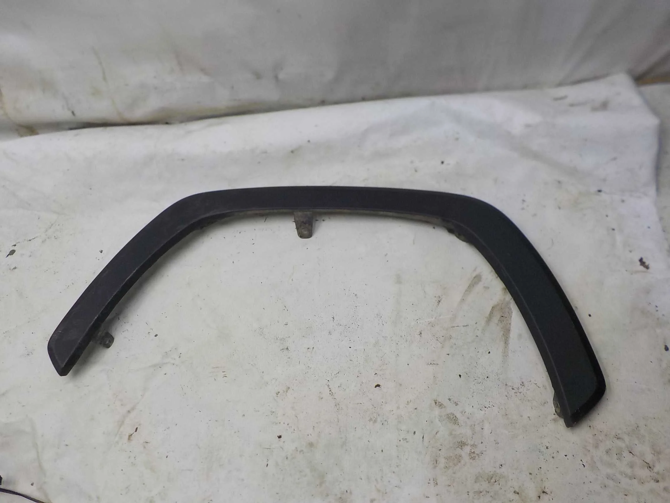 Накладка на крыло Toyota RAV4 V (2018—2025) Перед Лево