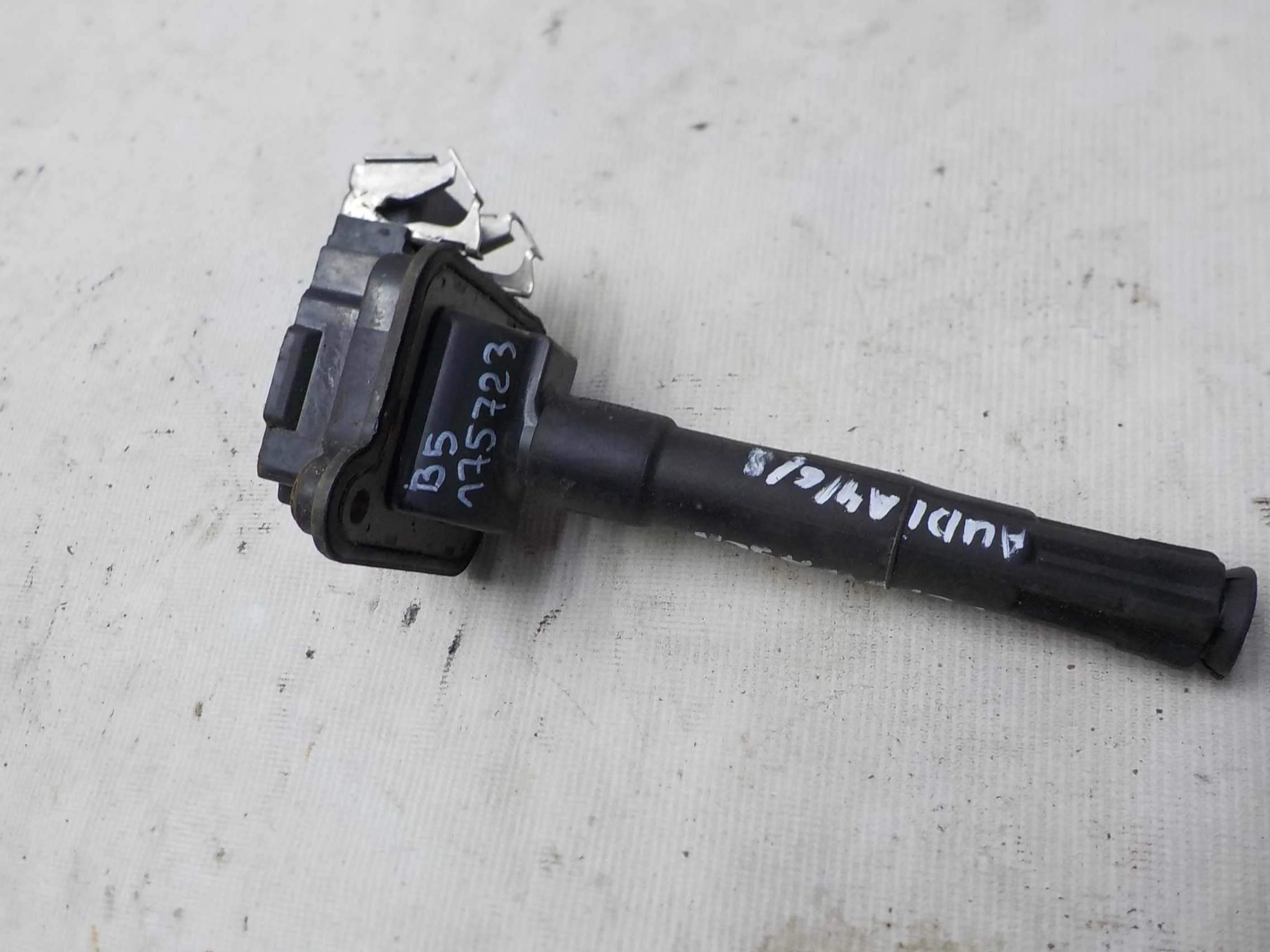 Катушка зажигания Audi A6 C4 (1994—1997)