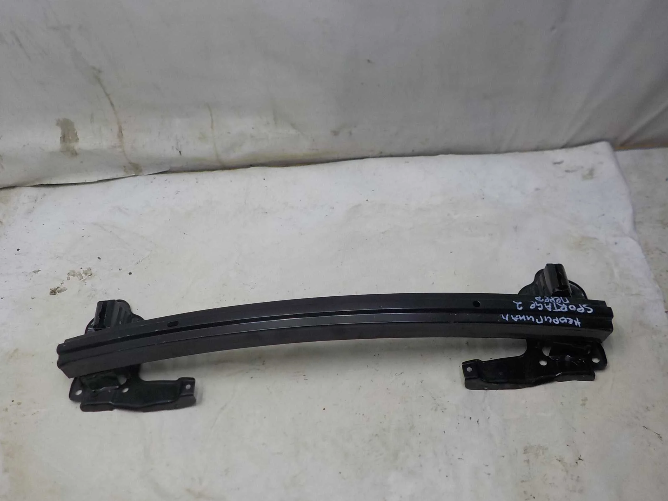 Усилитель бампера Kia Sportage II рестайлинг (2008—2010) Перед